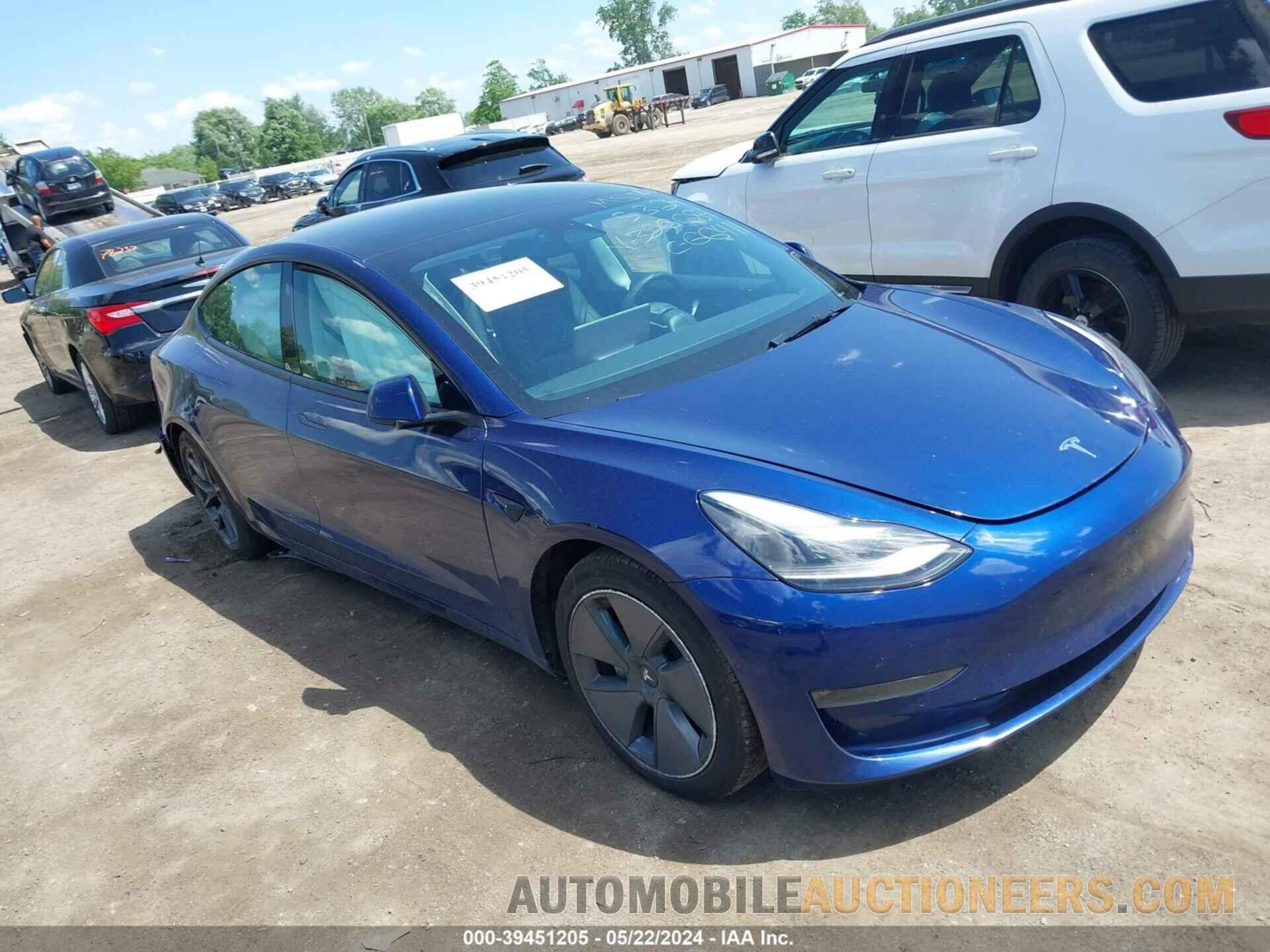 5YJ3E1EB0NF320684 TESLA MODEL 3 2022