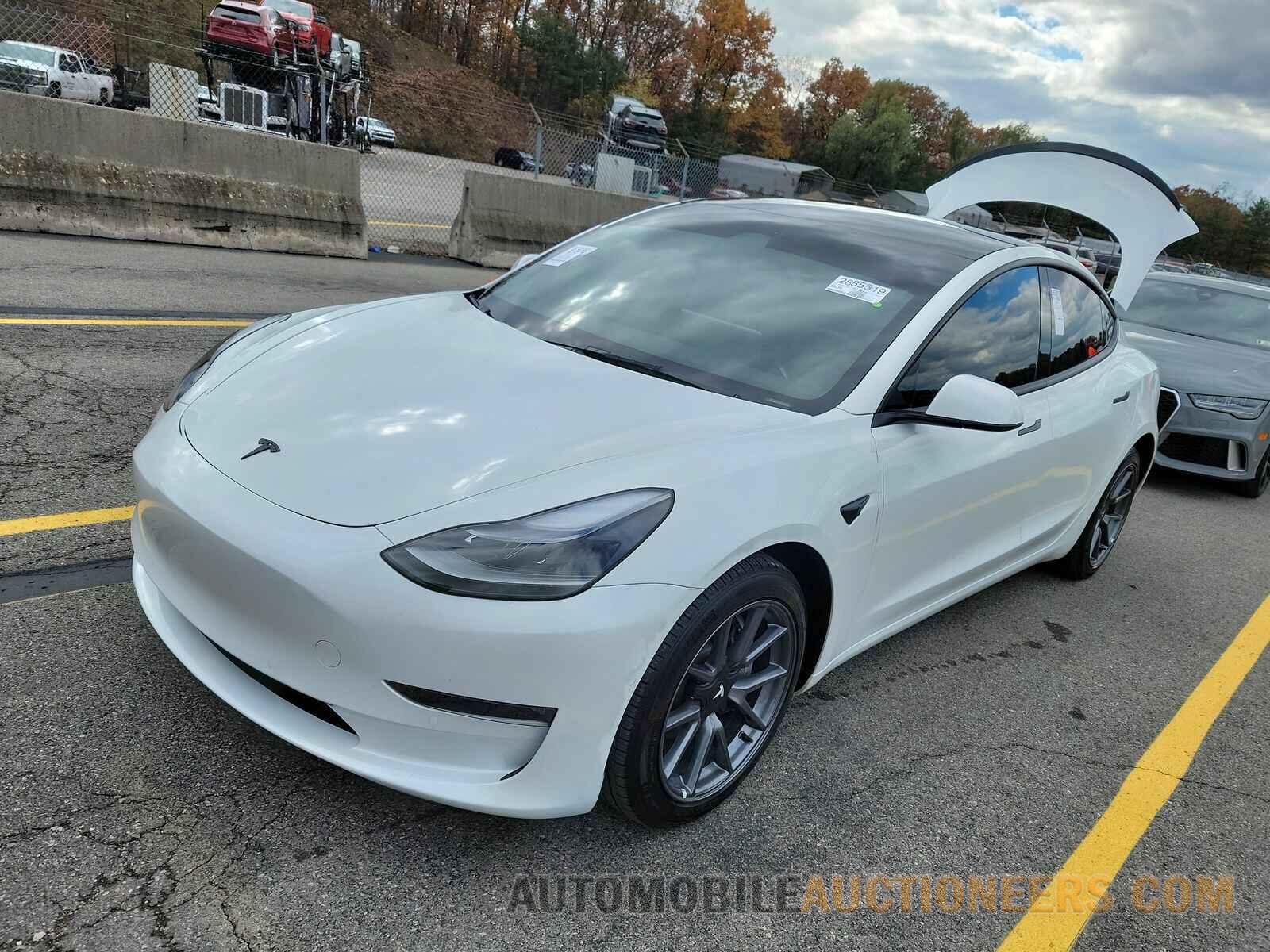 5YJ3E1EB0NF321138 Tesla Model 3 2022