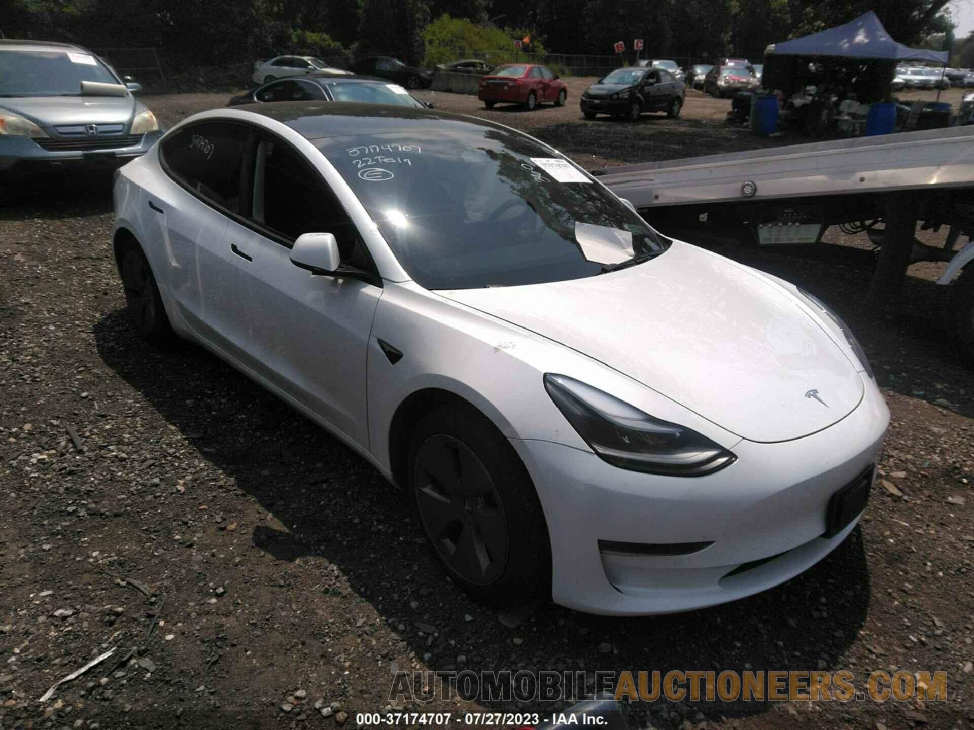 5YJ3E1EB0NF334844 TESLA MODEL 3 2022