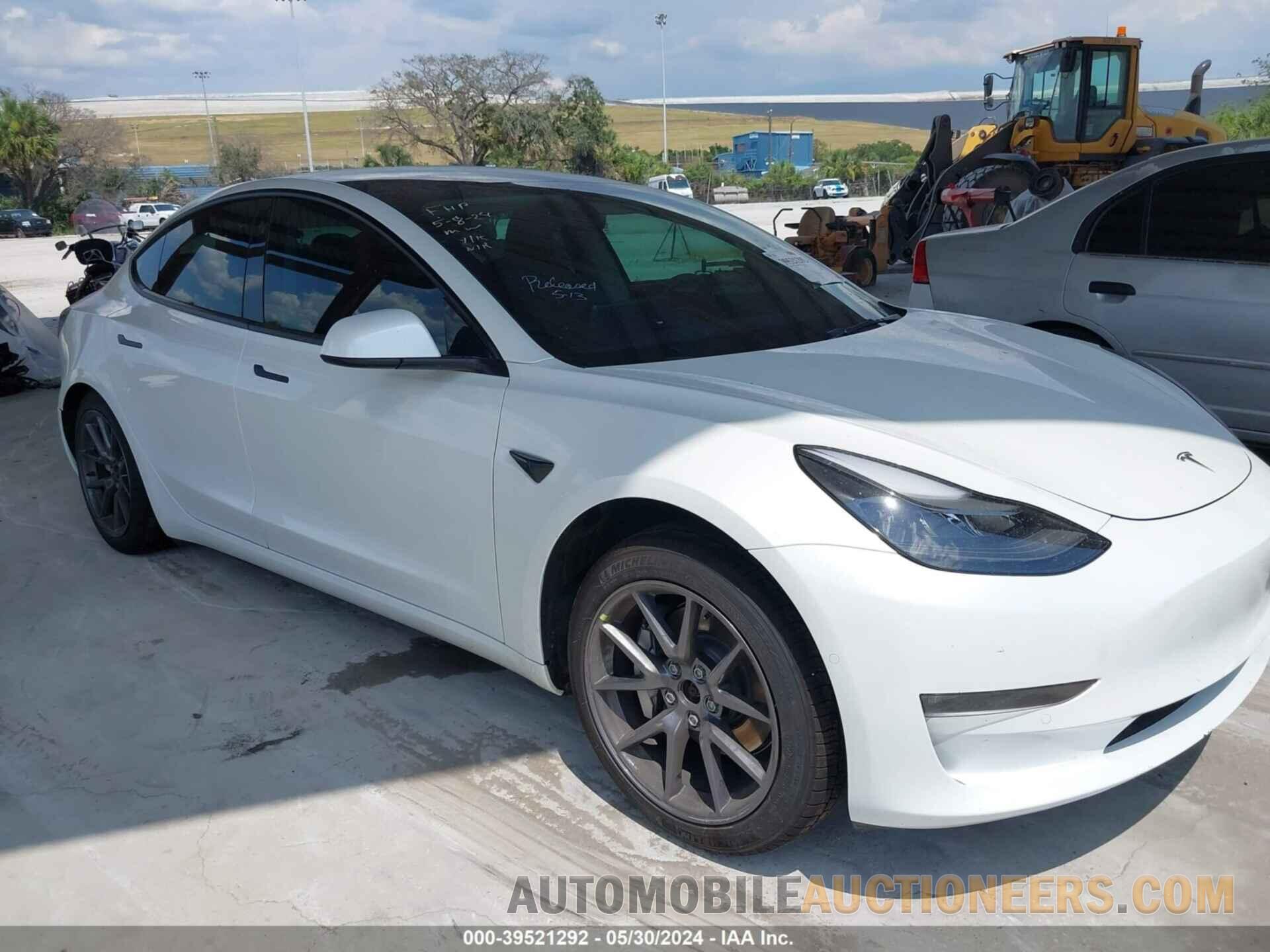 5YJ3E1EB0NF335329 TESLA MODEL 3 2022