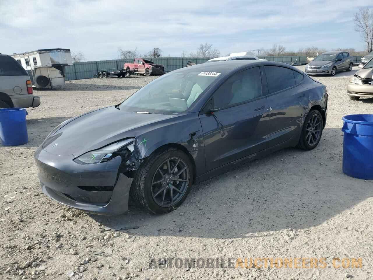 5YJ3E1EB0PF595443 TESLA MODEL 3 2023