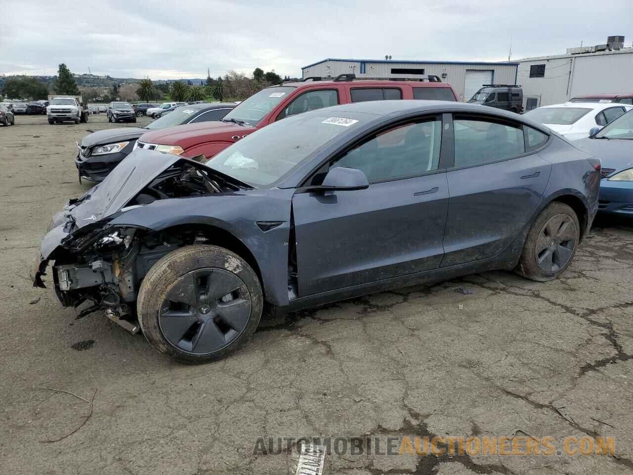 5YJ3E1EB0PF636105 TESLA MODEL 3 2023