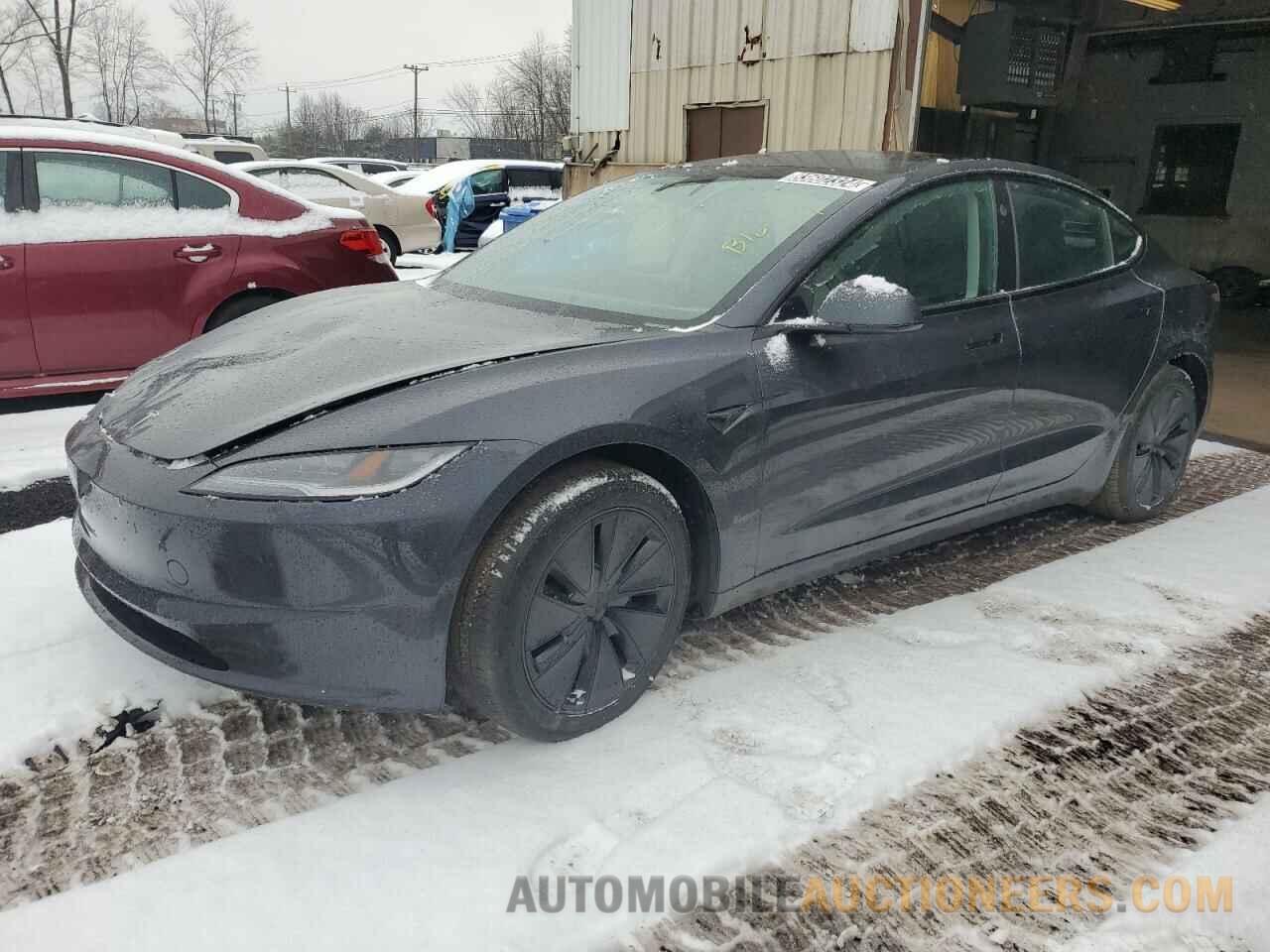 5YJ3E1EB0RF744484 TESLA MODEL 3 2024