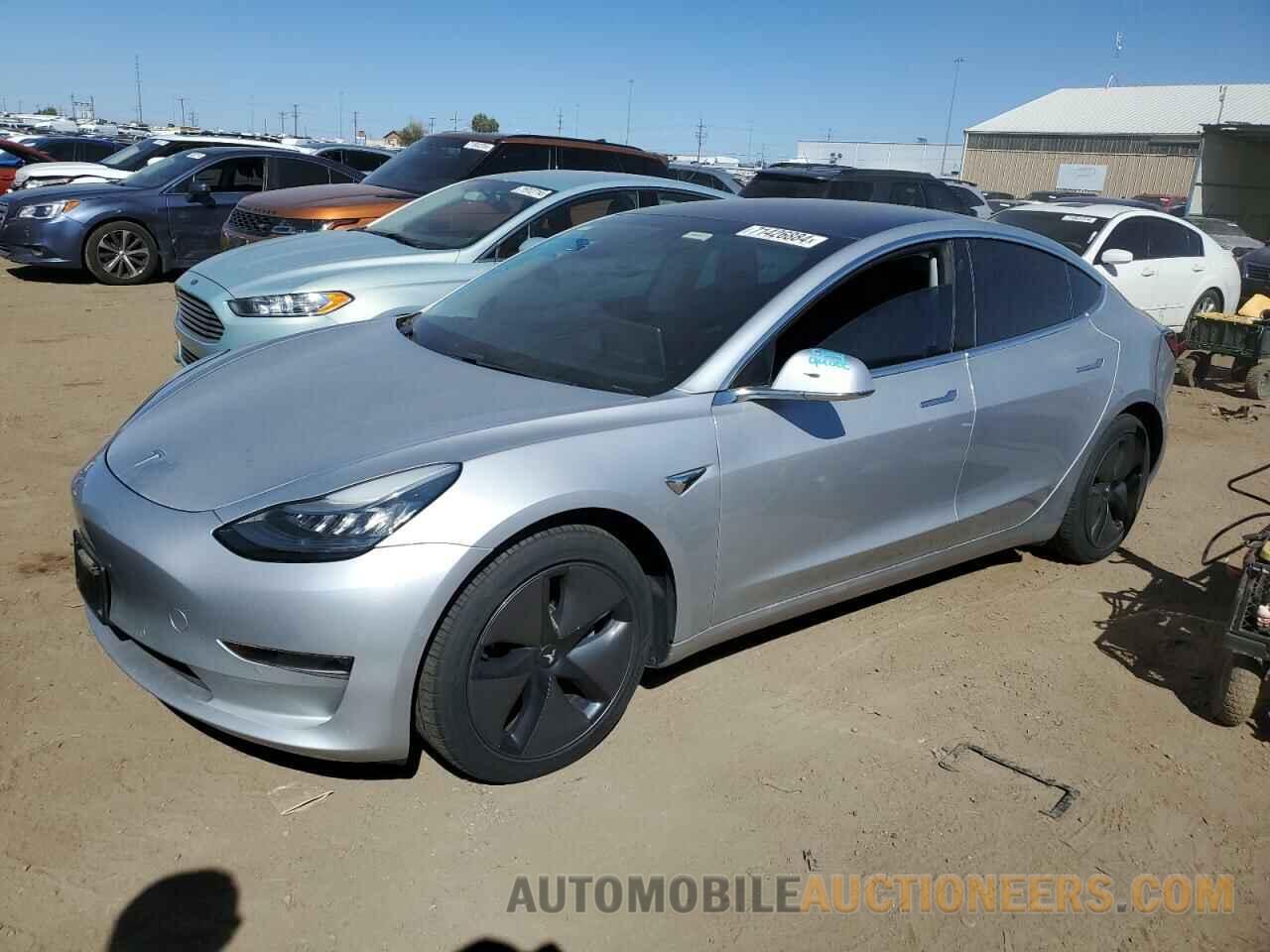 5YJ3E1EB1JF065263 TESLA MODEL 3 2018