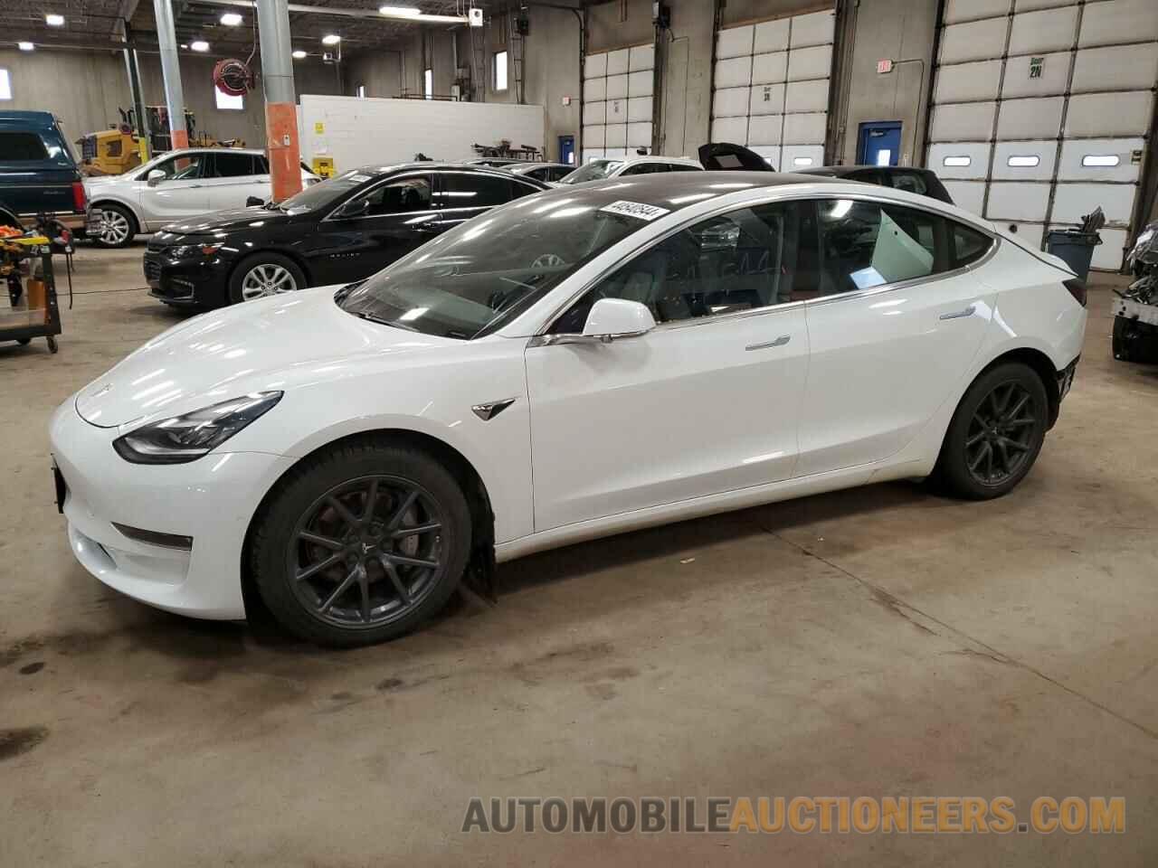 5YJ3E1EB1JF067062 TESLA MODEL 3 2018