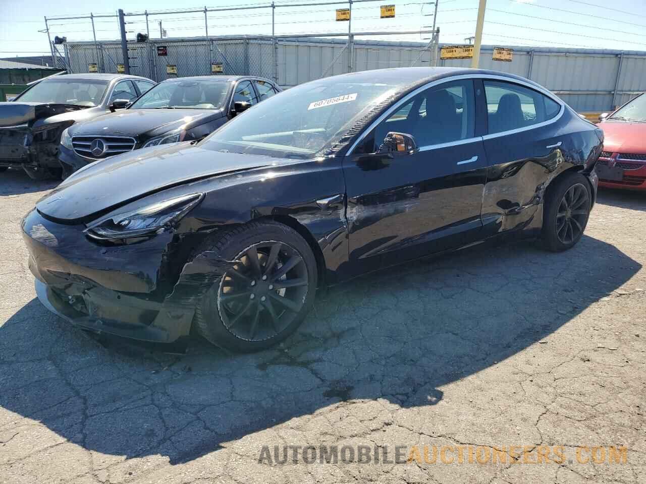 5YJ3E1EB1JF067921 TESLA MODEL 3 2018