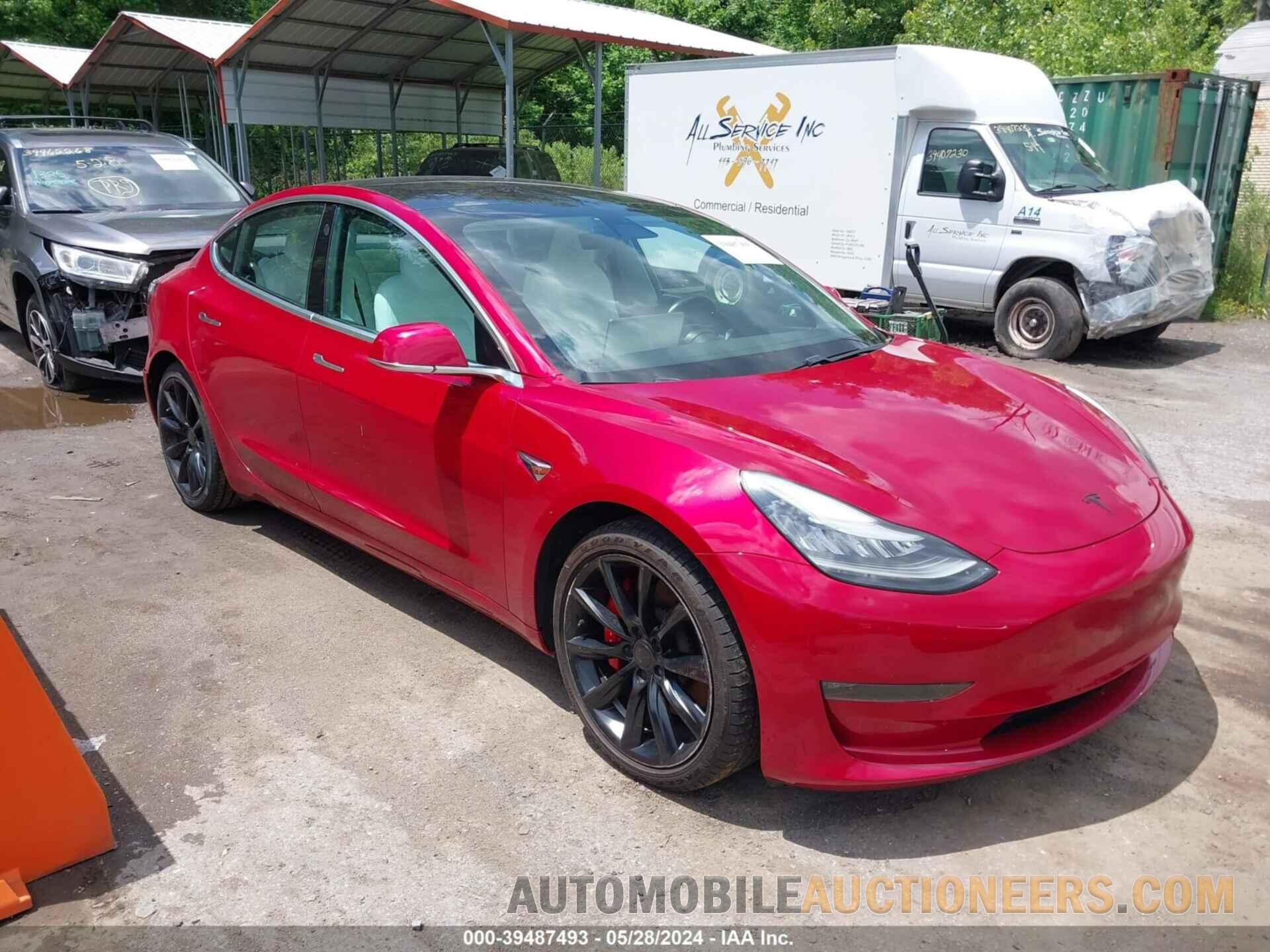 5YJ3E1EB1JF079924 TESLA MODEL 3 2018