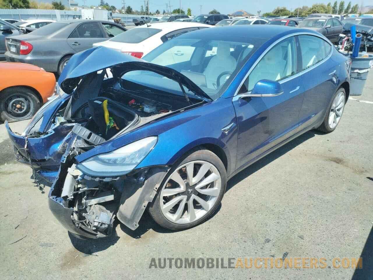 5YJ3E1EB1JF101047 TESLA MODEL 3 2018