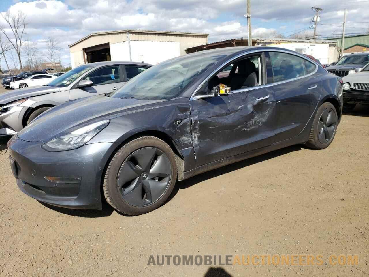 5YJ3E1EB1JF112436 TESLA MODEL 3 2018