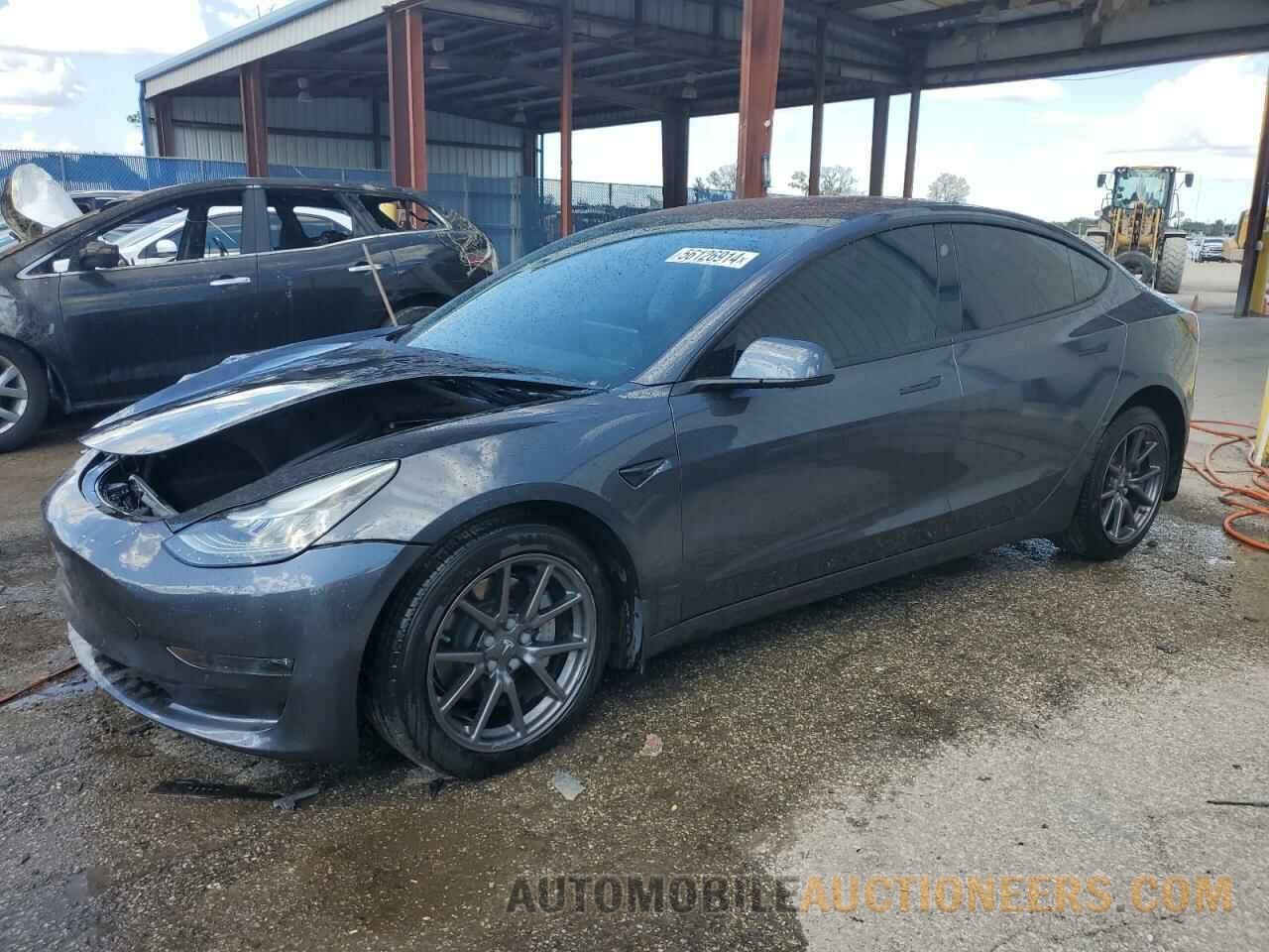 5YJ3E1EB1JF119452 TESLA MODEL 3 2018