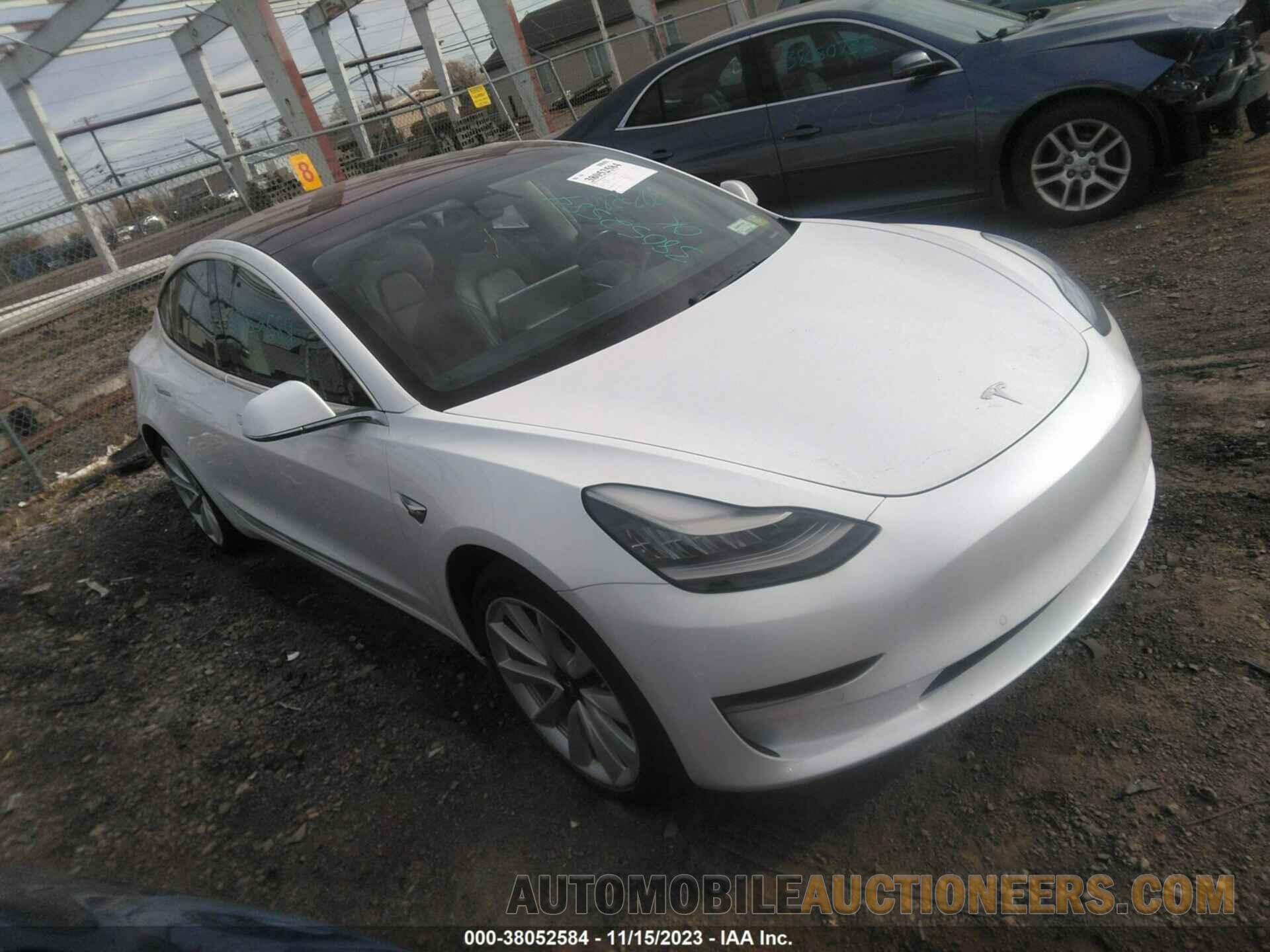 5YJ3E1EB1JF122061 TESLA MODEL 3 2018