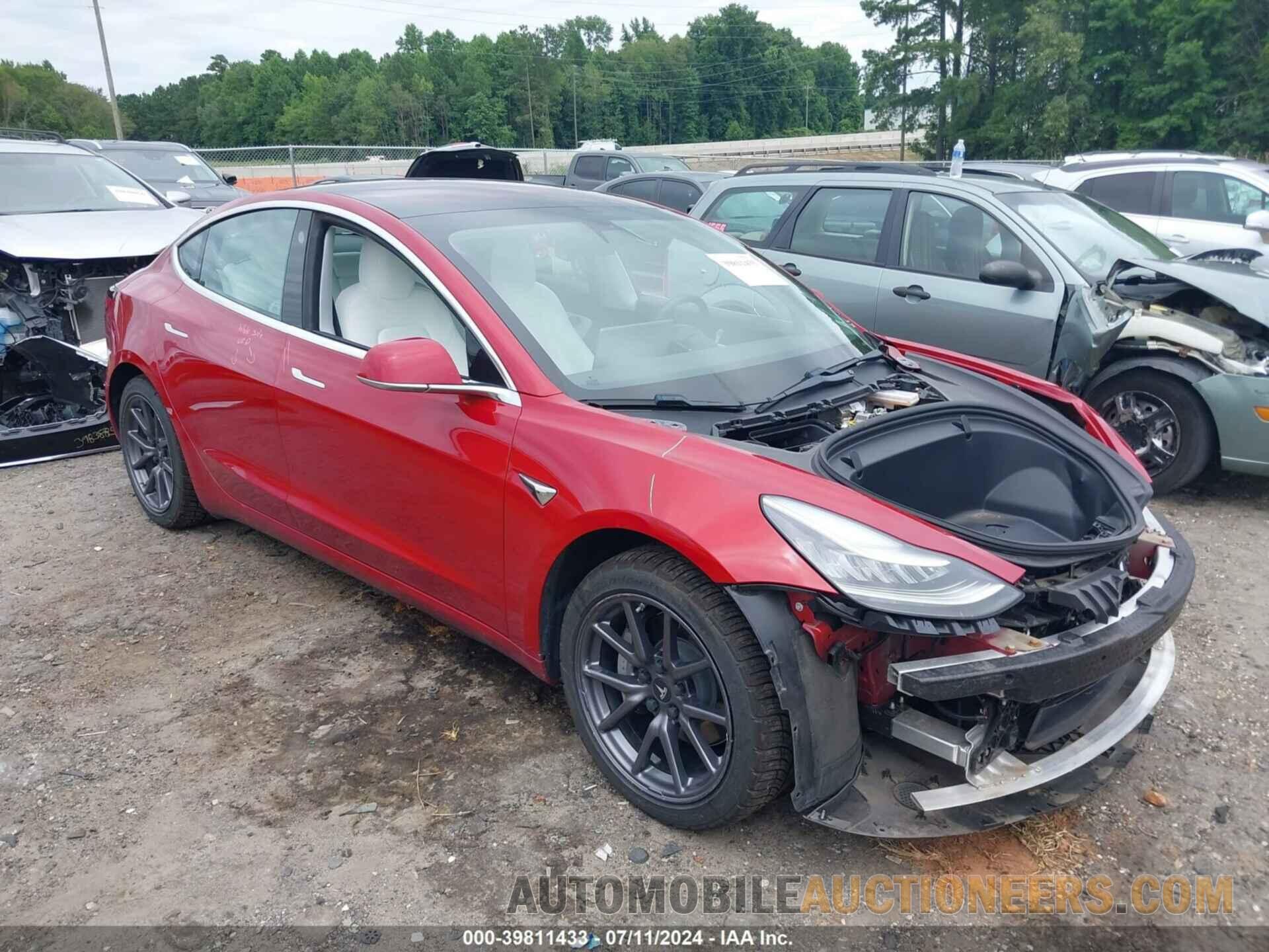 5YJ3E1EB1JF122142 TESLA MODEL 3 2018