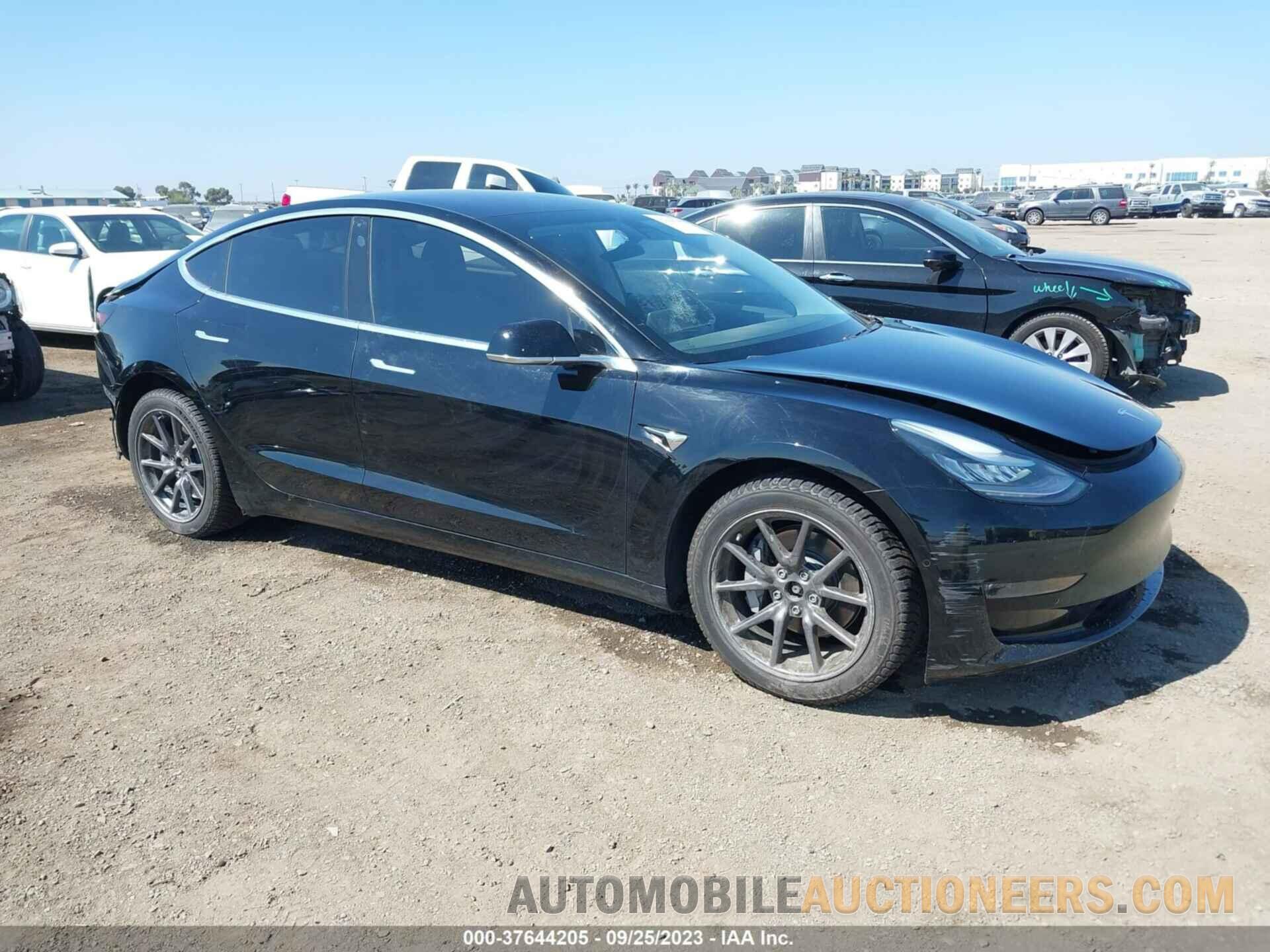 5YJ3E1EB1JF127602 TESLA MODEL 3 2018