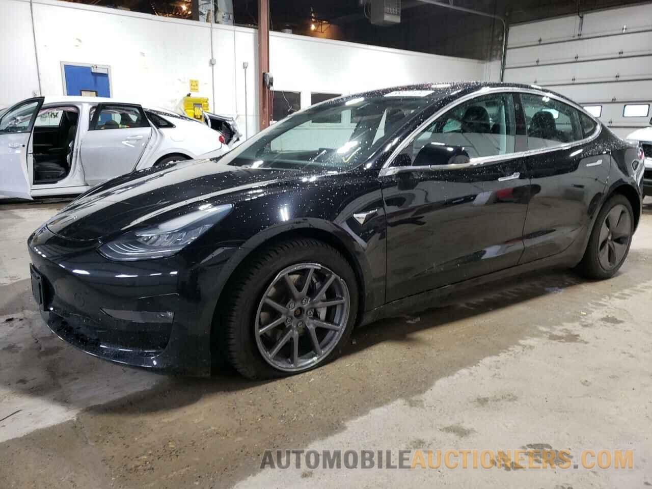 5YJ3E1EB1JF128913 TESLA MODEL 3 2018