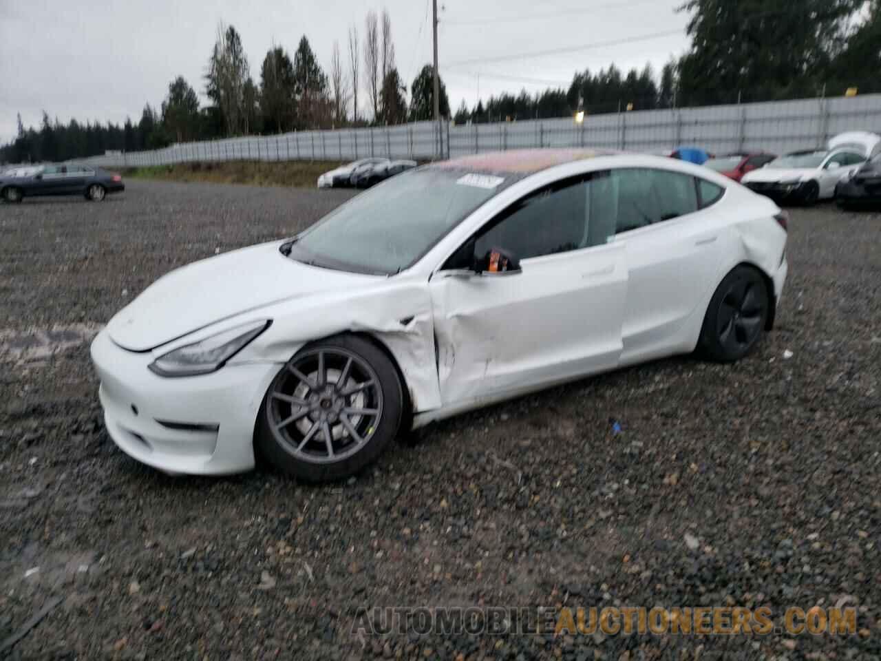 5YJ3E1EB1JF129771 TESLA MODEL 3 2018