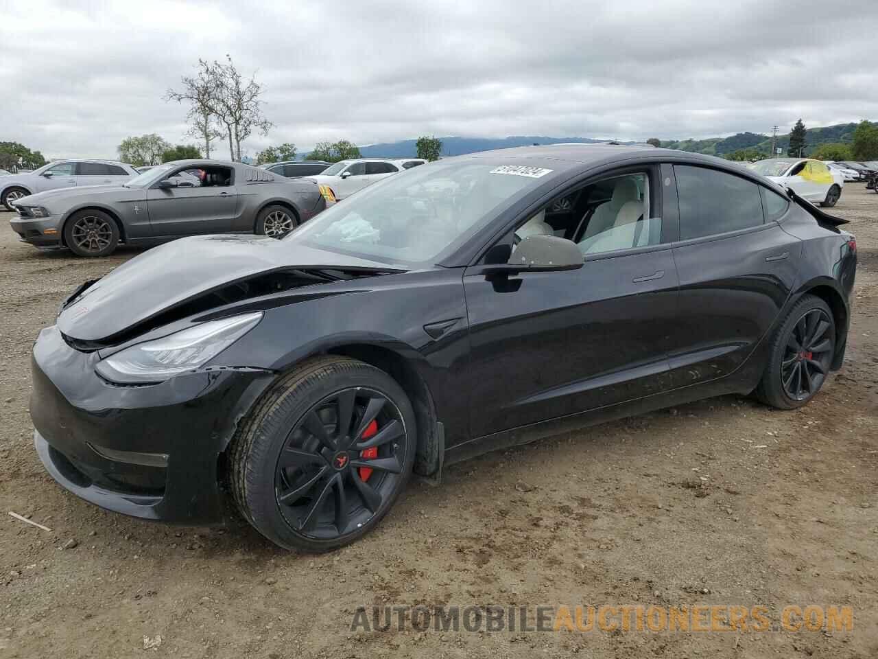 5YJ3E1EB1JF134890 TESLA MODEL 3 2018