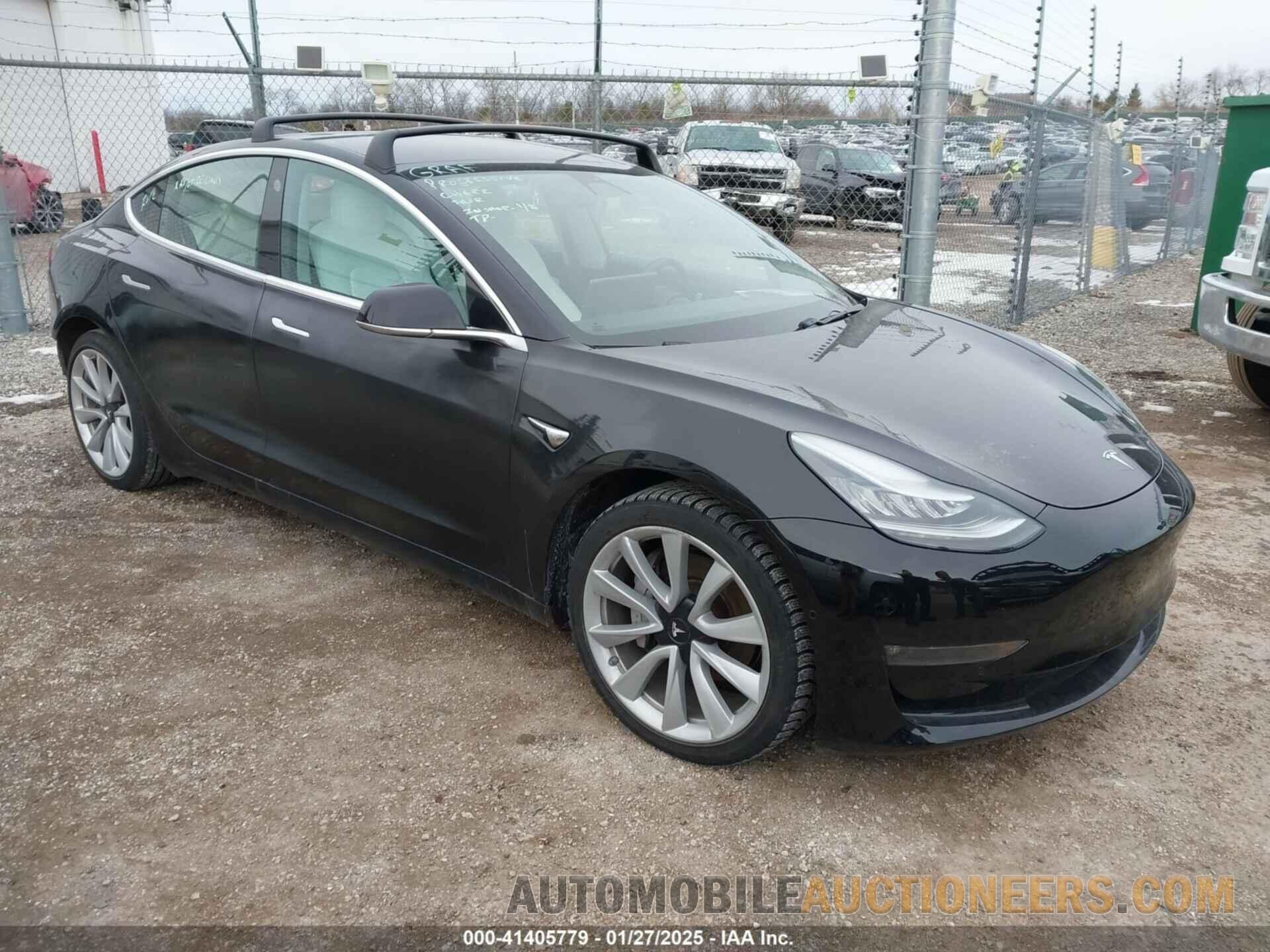 5YJ3E1EB1JF151303 TESLA MODEL 3 2018