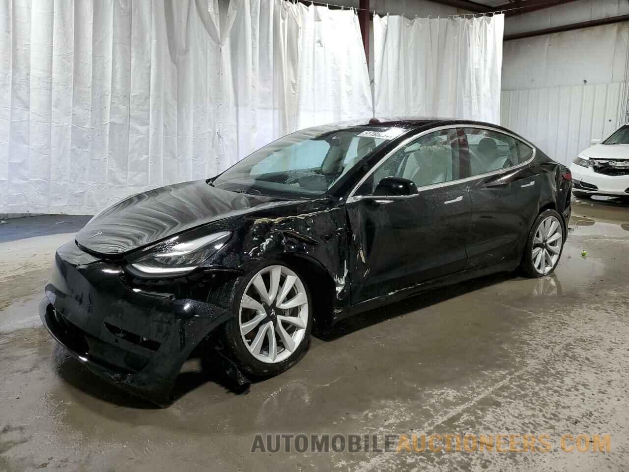 5YJ3E1EB1JF151592 TESLA MODEL 3 2018