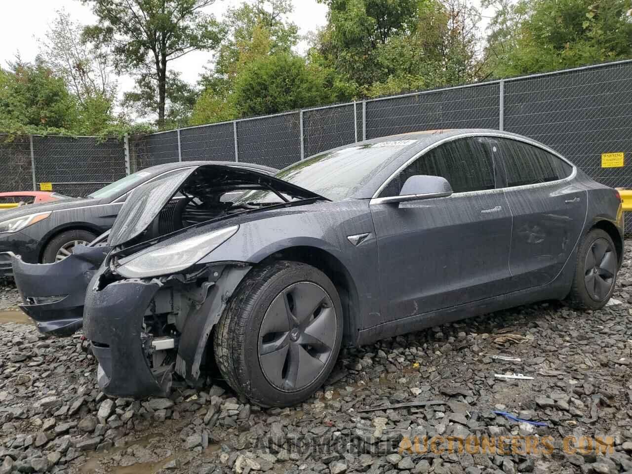 5YJ3E1EB1JF170143 TESLA MODEL 3 2018