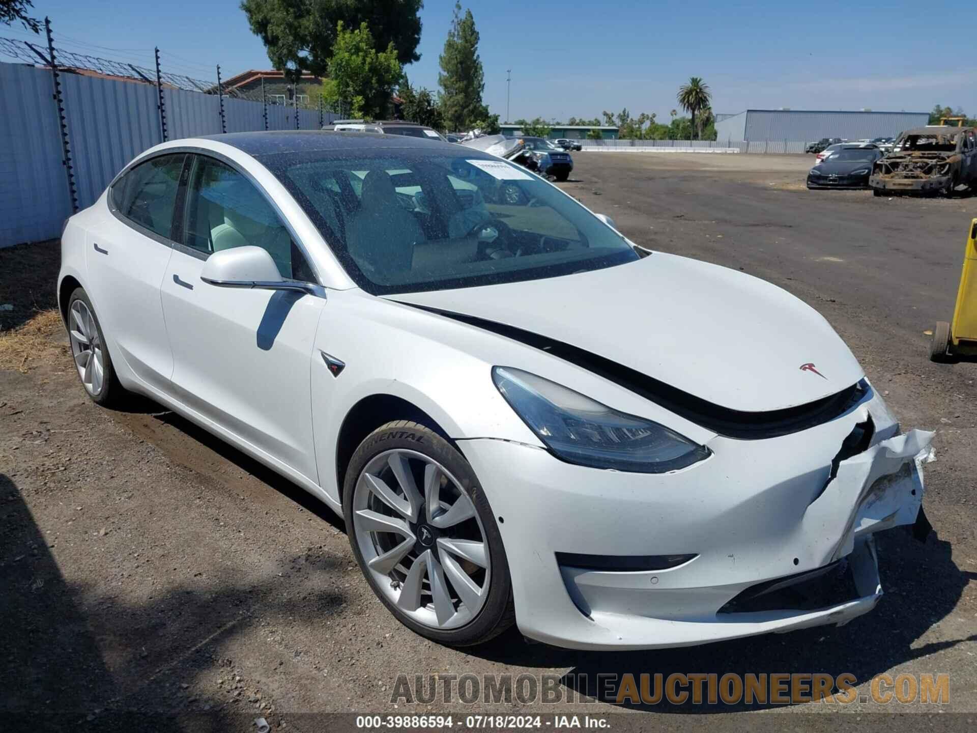 5YJ3E1EB1KF195559 TESLA MODEL 3 2019