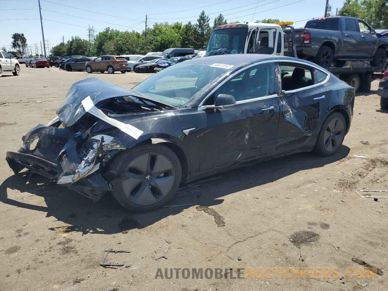 5YJ3E1EB1KF197117 TESLA MODEL 3 2019