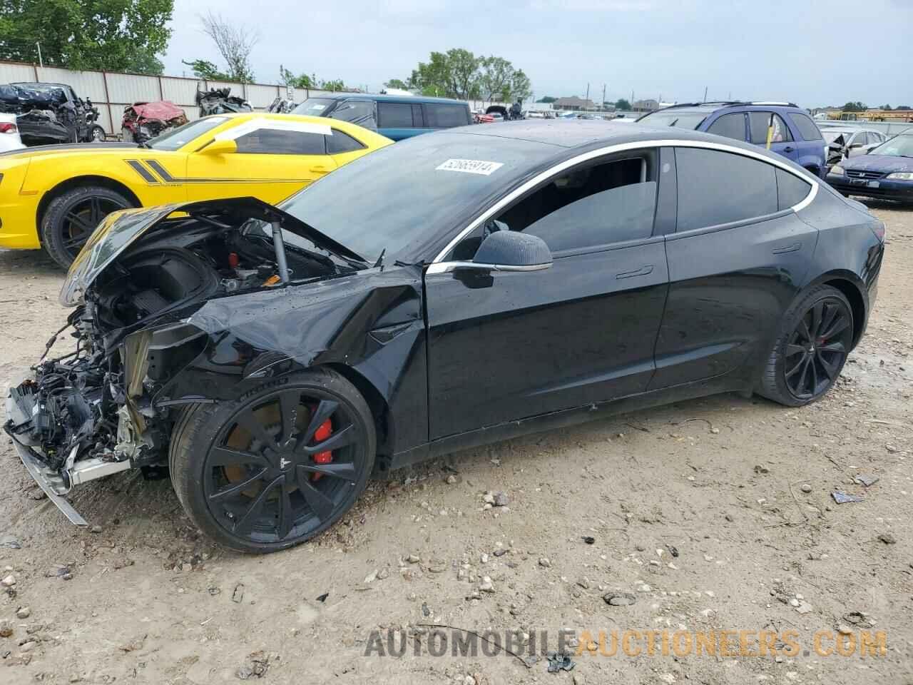 5YJ3E1EB1KF231038 TESLA MODEL 3 2019