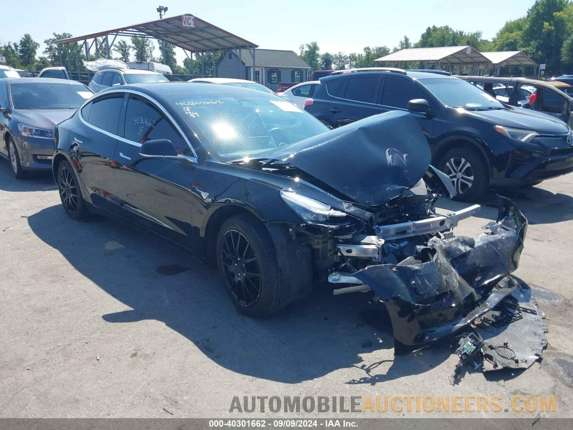 5YJ3E1EB1KF385524 TESLA MODEL 3 2019