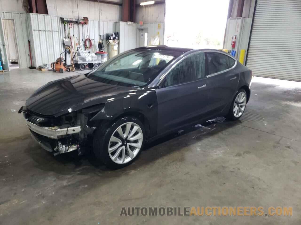 5YJ3E1EB1KF389511 TESLA MODEL 3 2019