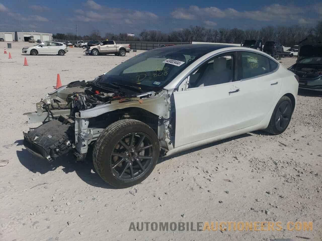 5YJ3E1EB1KF406808 TESLA MODEL 3 2019