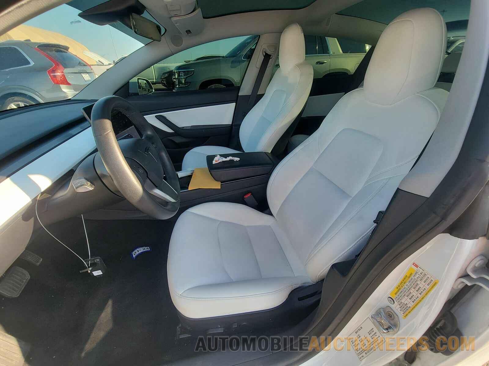 5YJ3E1EB1KF437153 Tesla Model 3 2019