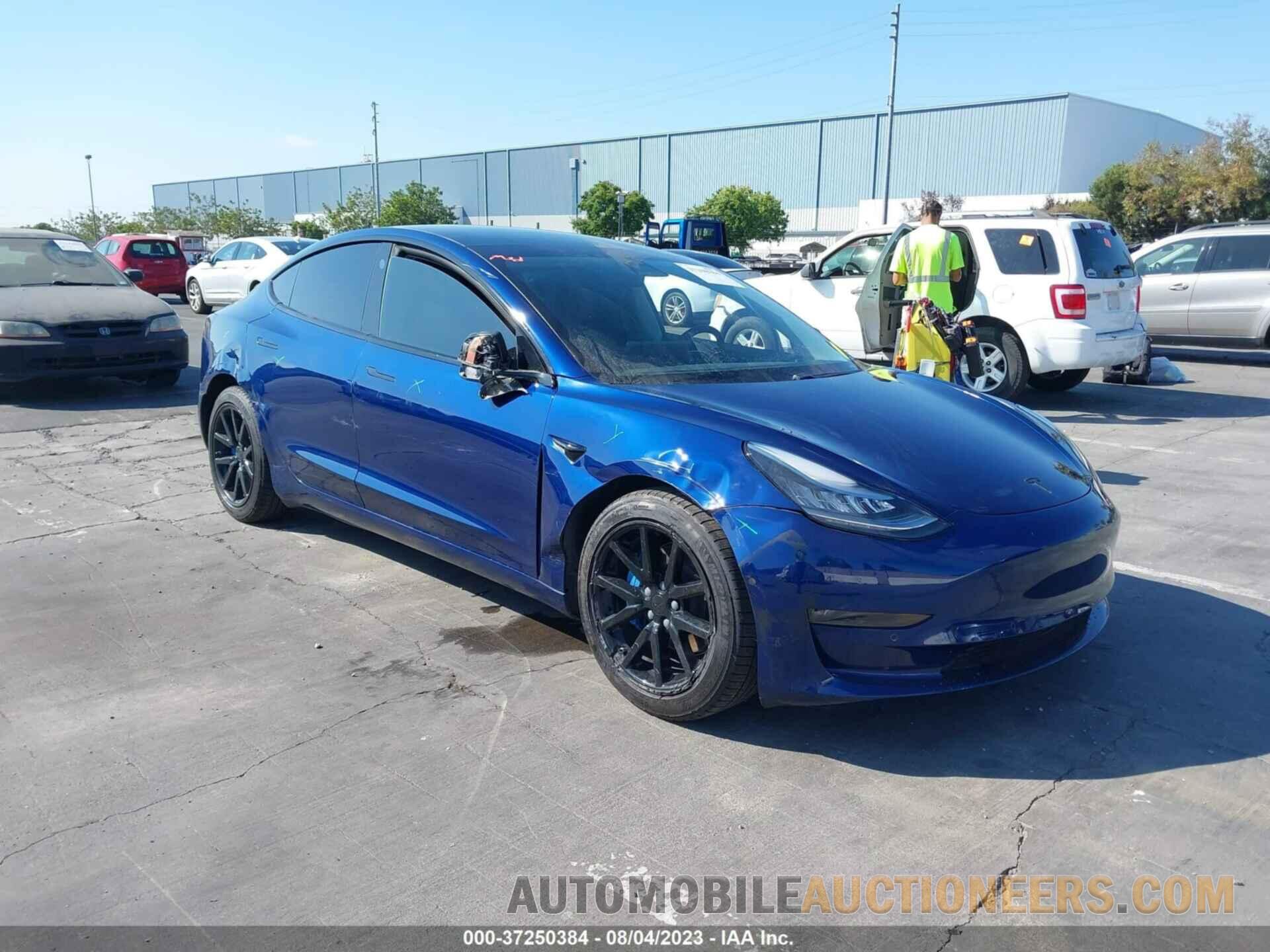 5YJ3E1EB1KF442126 TESLA MODEL 3 2019