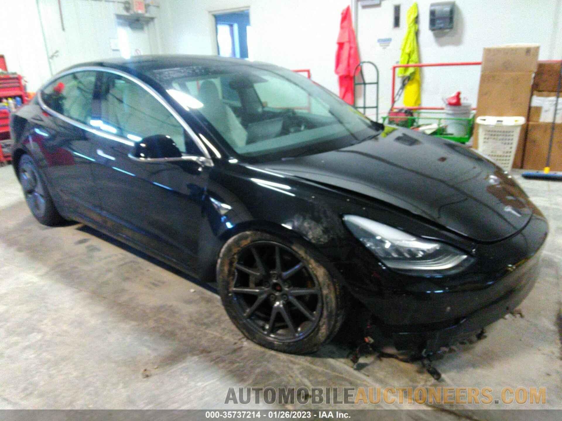 5YJ3E1EB1KF469536 TESLA MODEL 3 2019