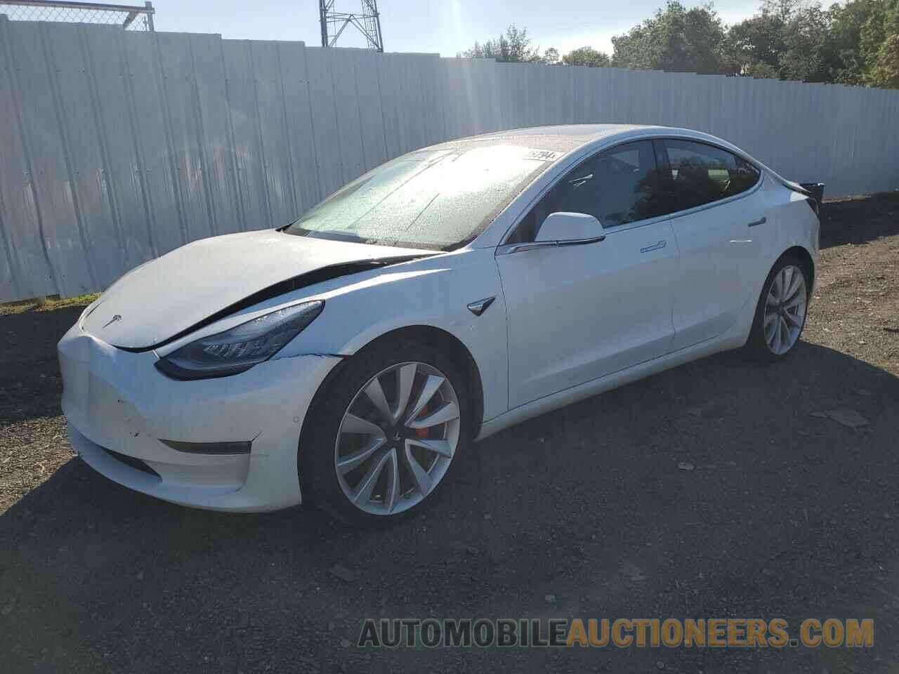 5YJ3E1EB1KF487342 TESLA MODEL 3 2019