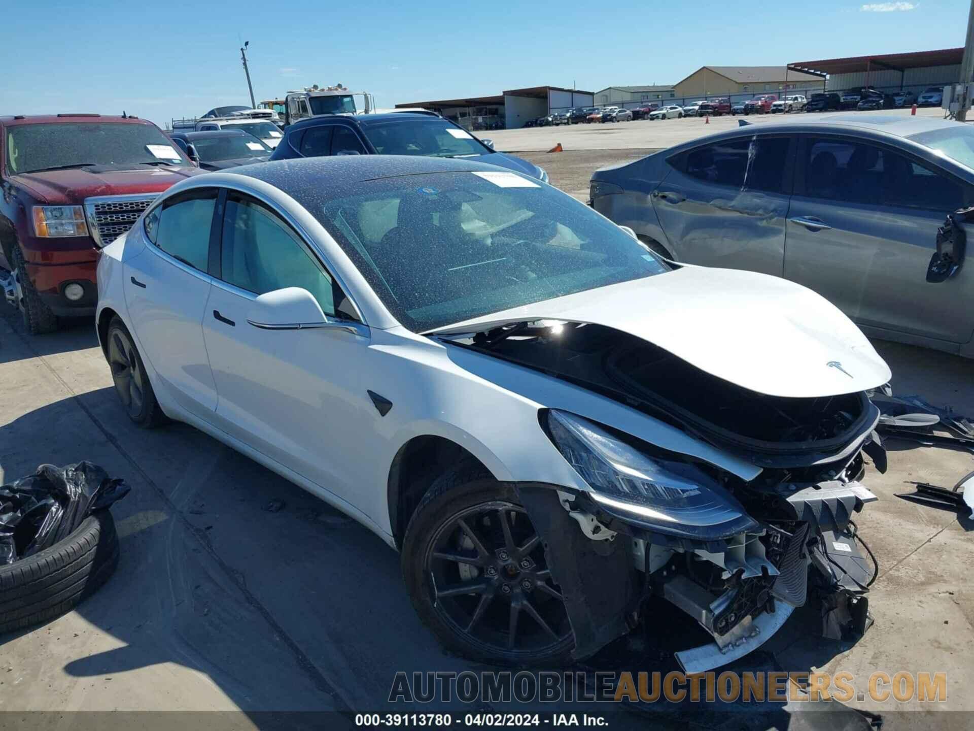 5YJ3E1EB1KF511929 TESLA MODEL 3 2019