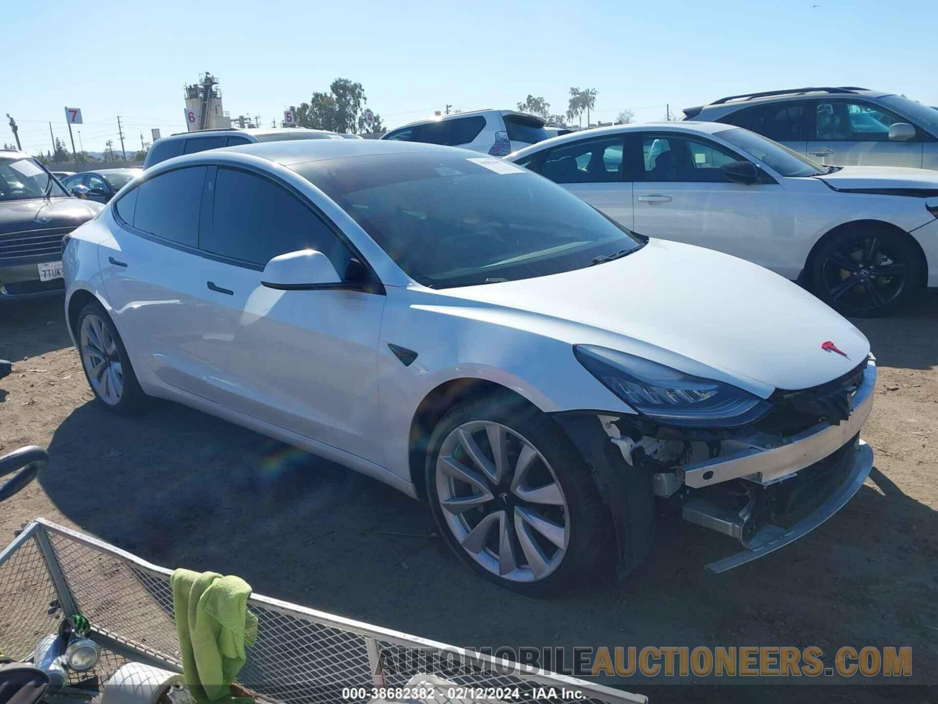 5YJ3E1EB1KF512787 TESLA MODEL 3 2019