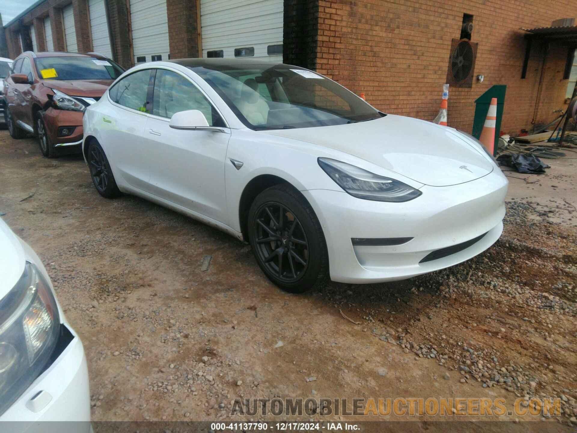 5YJ3E1EB1KF513163 TESLA MODEL 3 2019