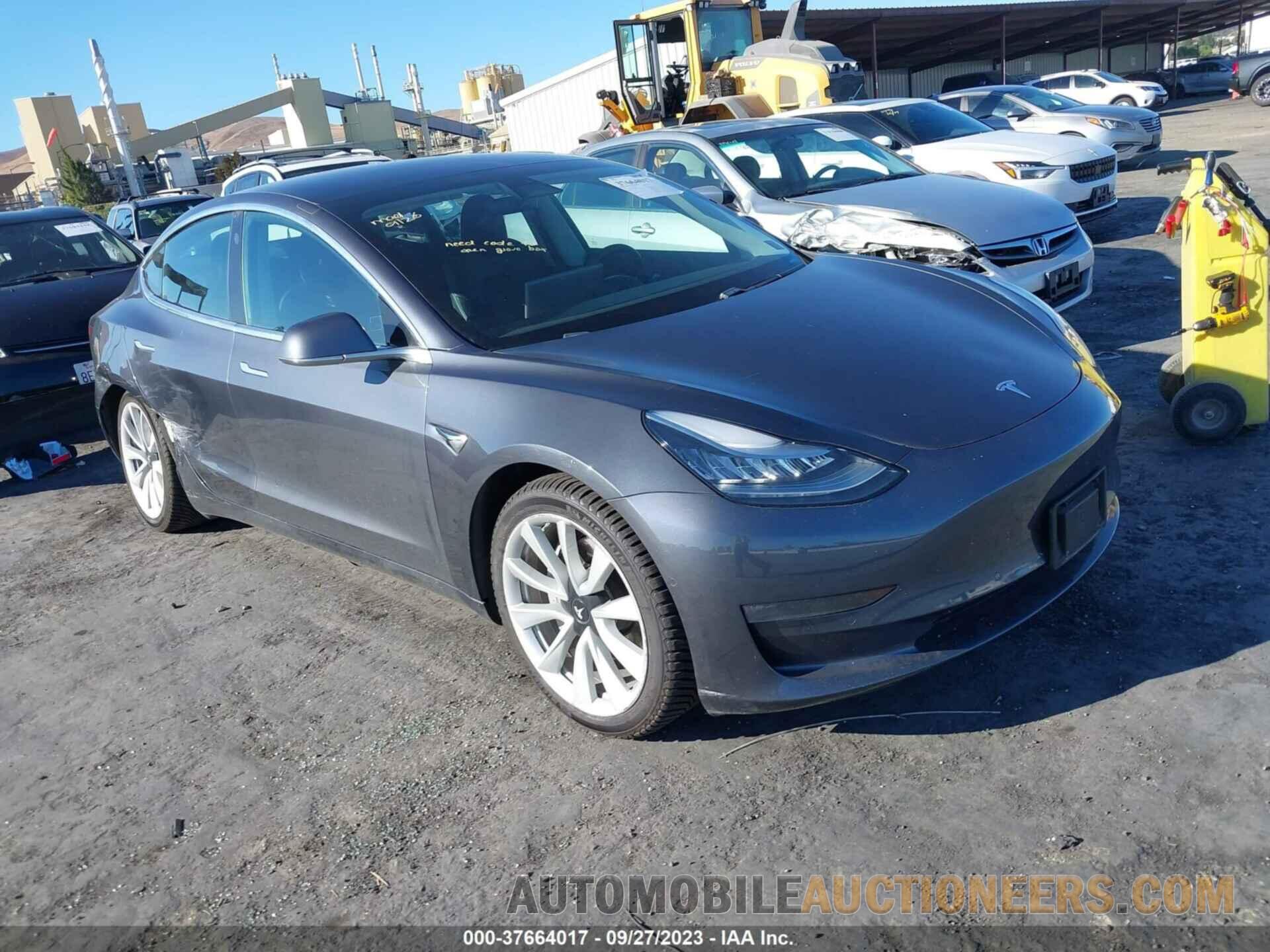 5YJ3E1EB1KF529931 TESLA MODEL 3 2019