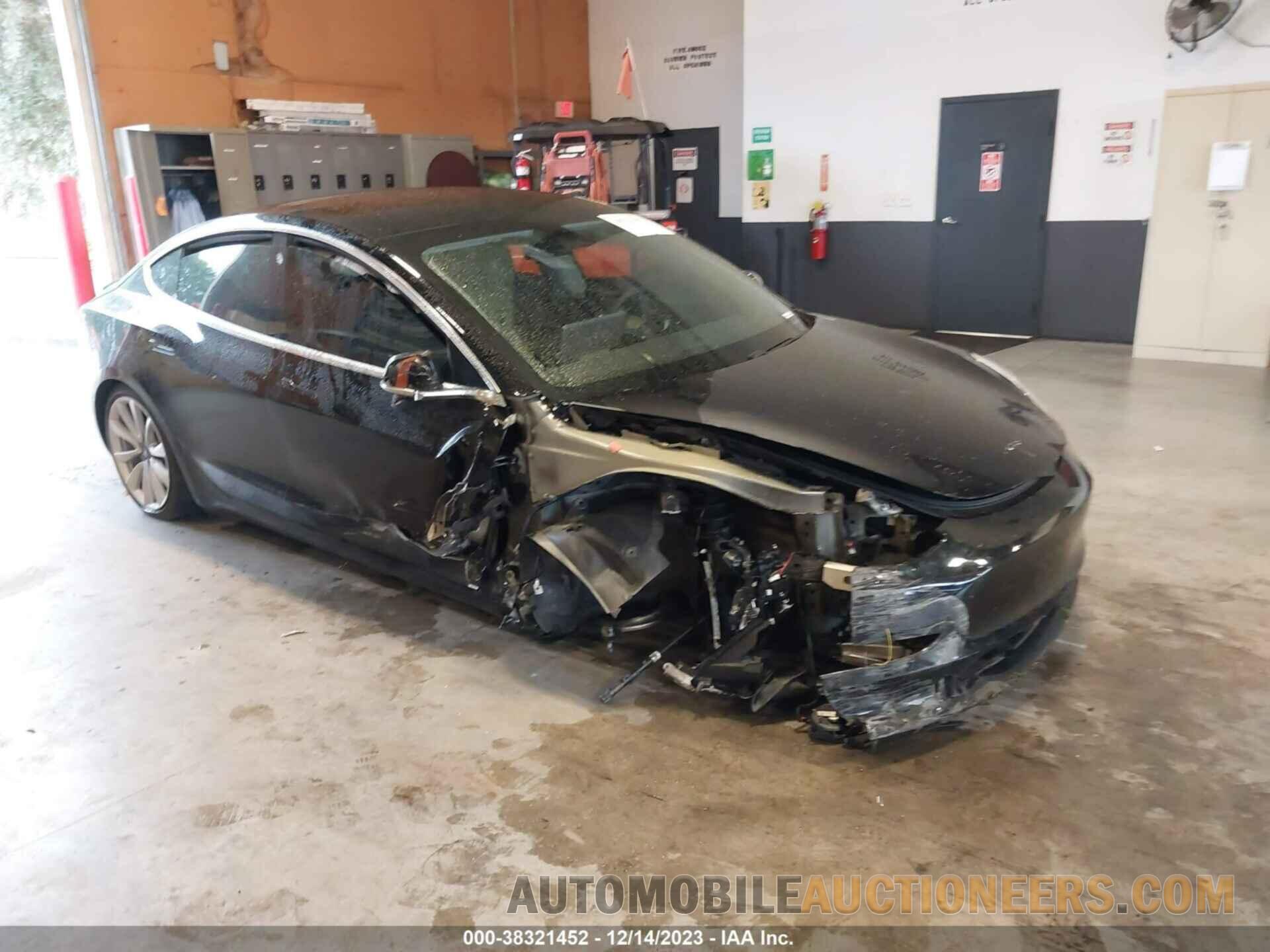 5YJ3E1EB1LF720363 TESLA MODEL 3 2020