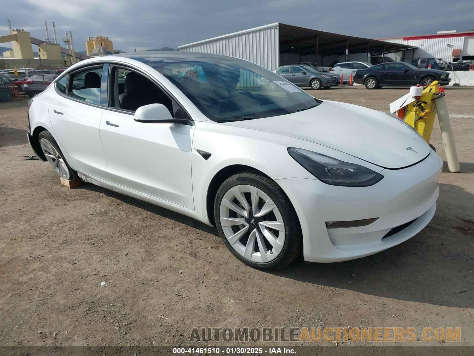 5YJ3E1EB1MF879160 TESLA MODEL 3 2021