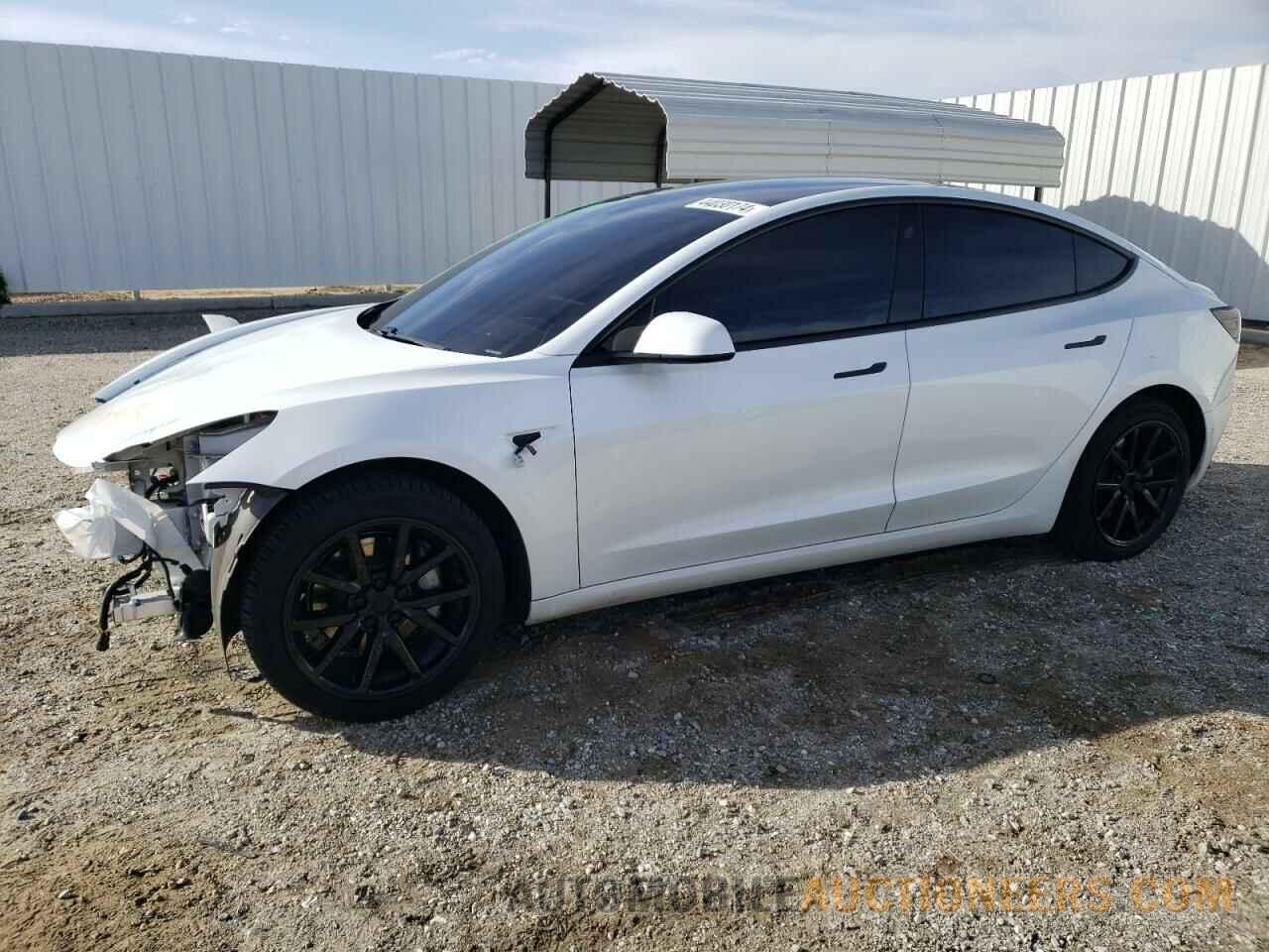 5YJ3E1EB1MF879725 TESLA MODEL 3 2021