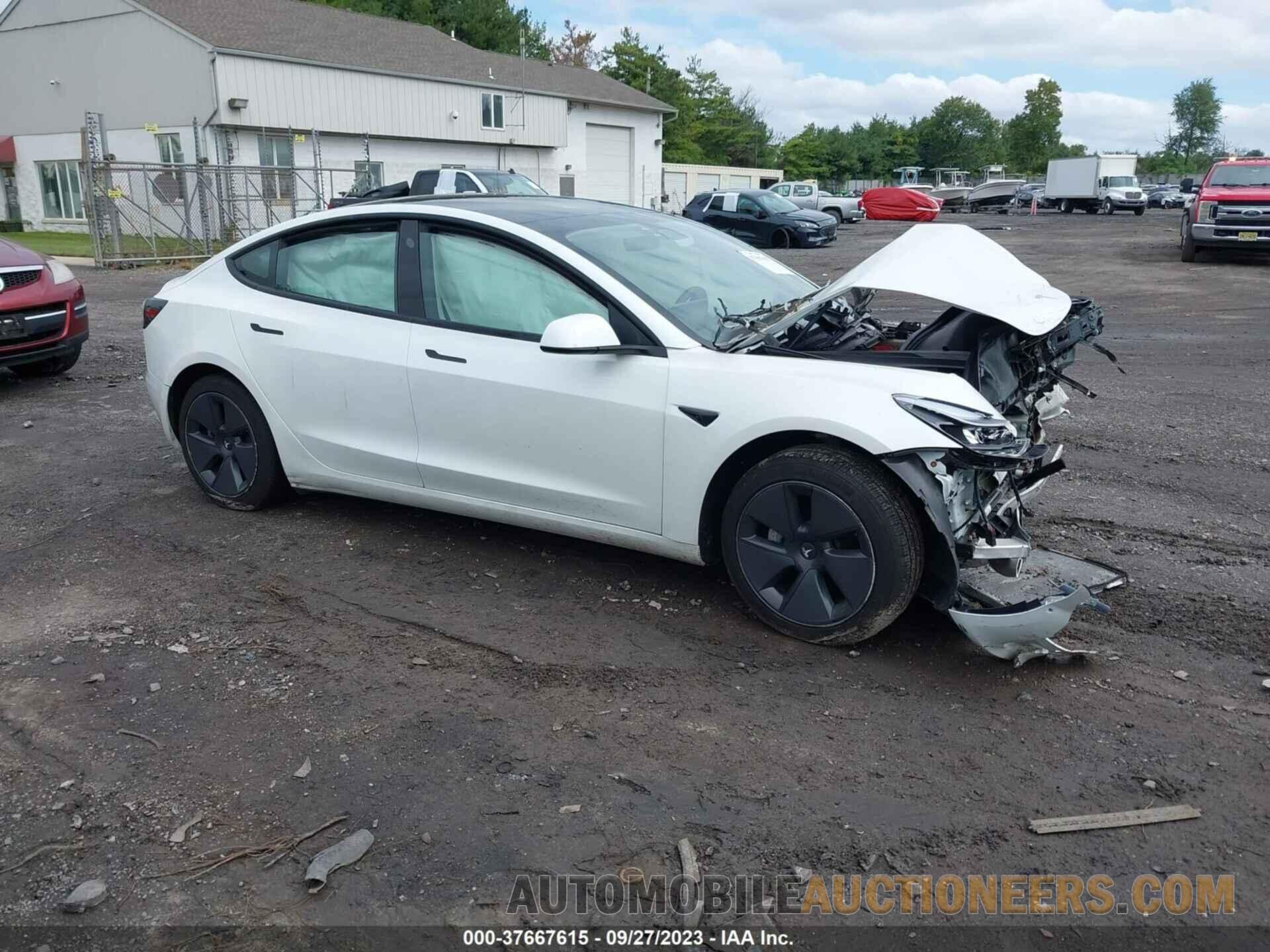 5YJ3E1EB1MF960725 TESLA MODEL 3 2021