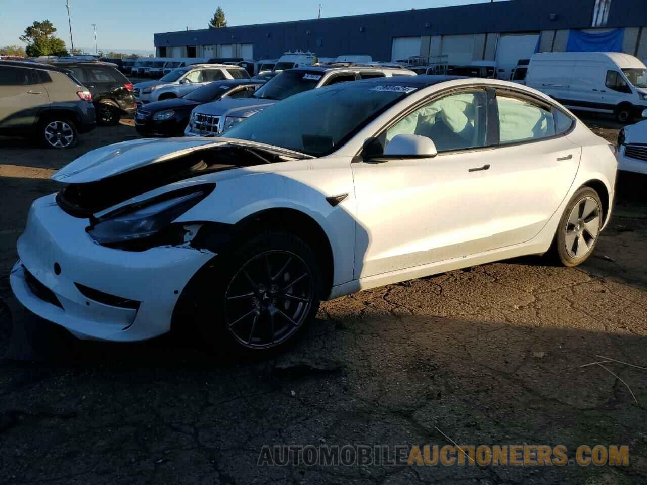 5YJ3E1EB1NF152229 TESLA MODEL 3 2022