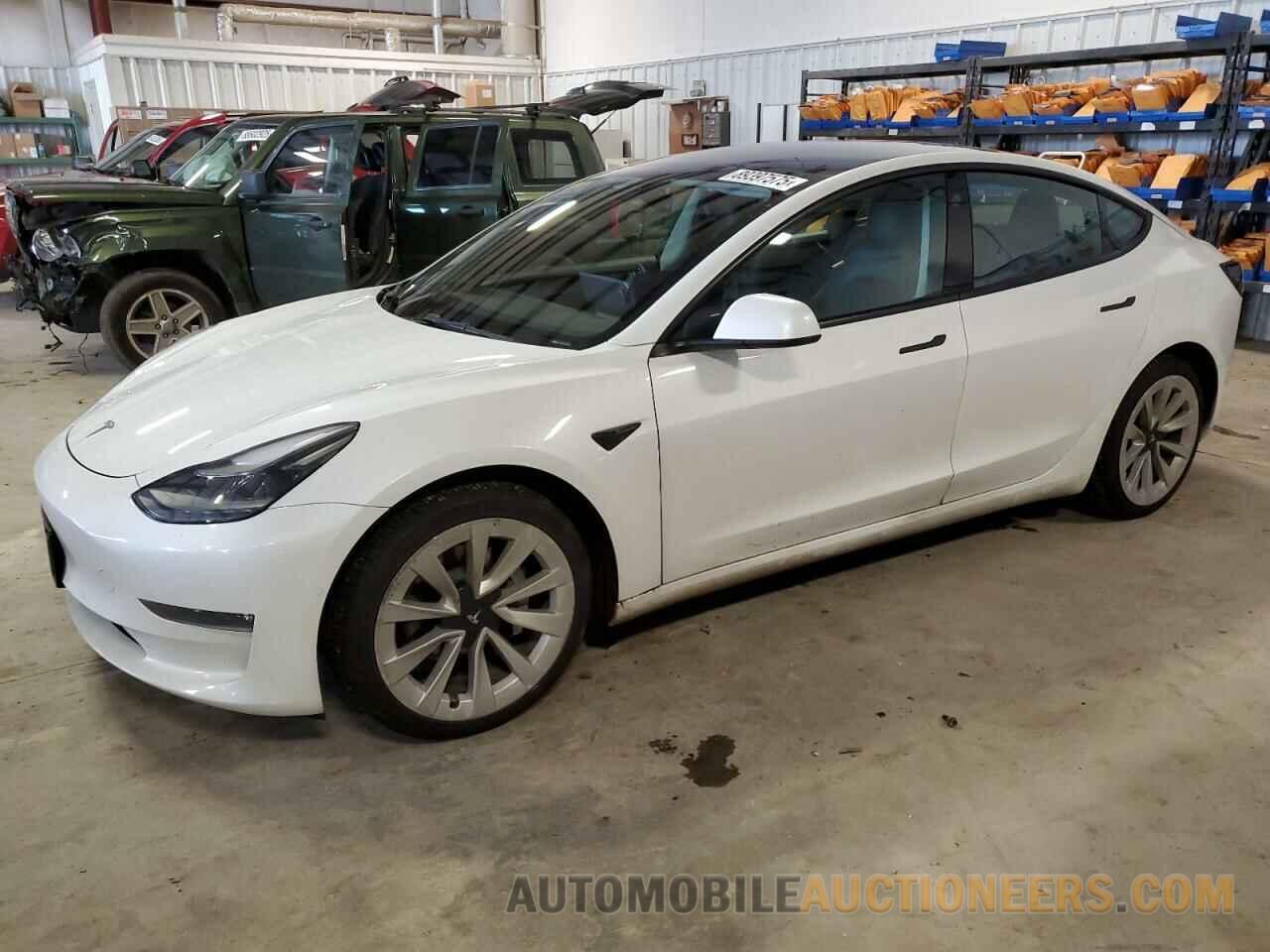 5YJ3E1EB1NF192472 TESLA MODEL 3 2022