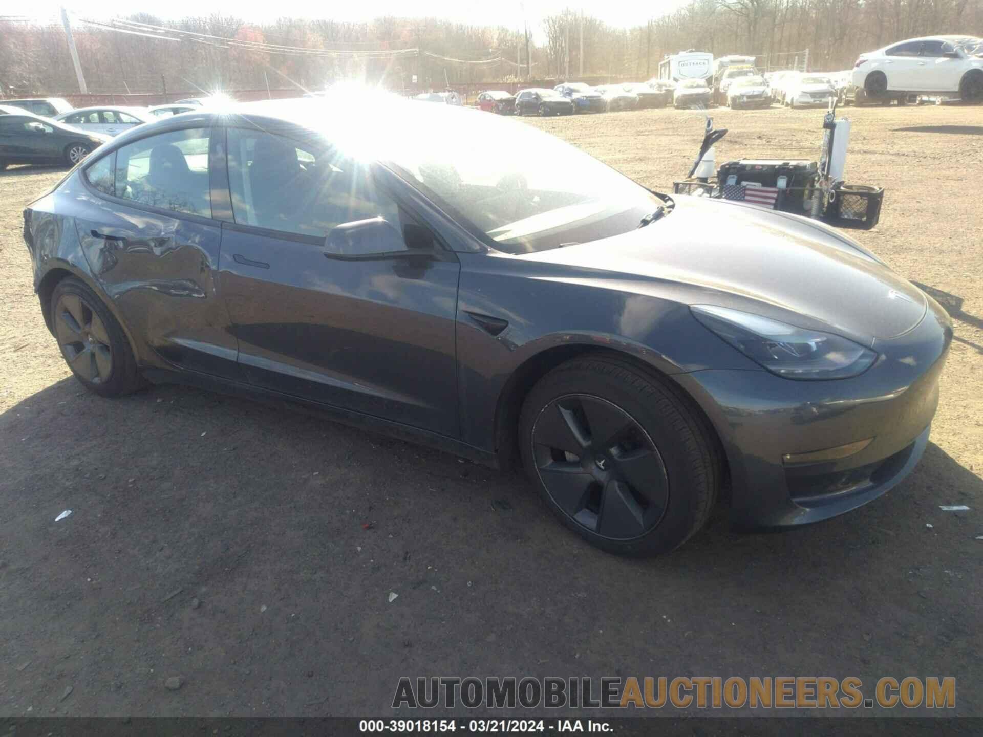 5YJ3E1EB1NF205544 TESLA MODEL 3 2022