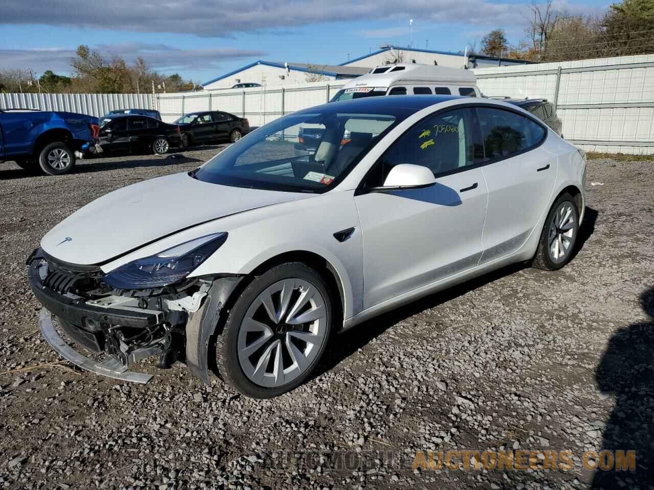 5YJ3E1EB1NF271883 TESLA MODEL 3 2022