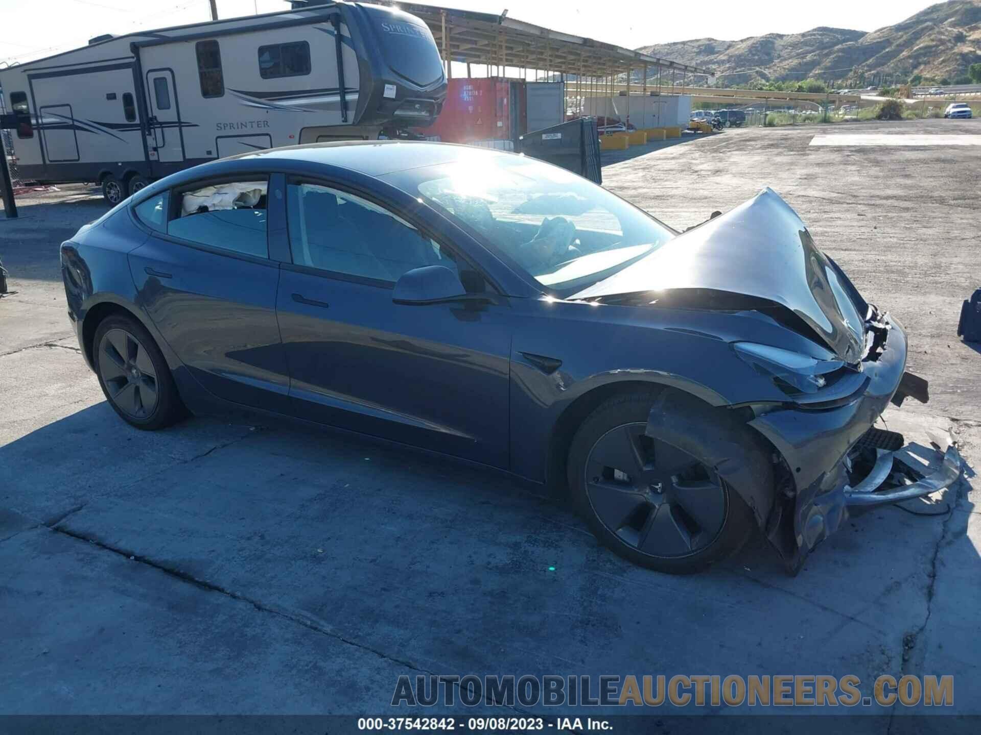 5YJ3E1EB1NF366007 TESLA MODEL 3 2022