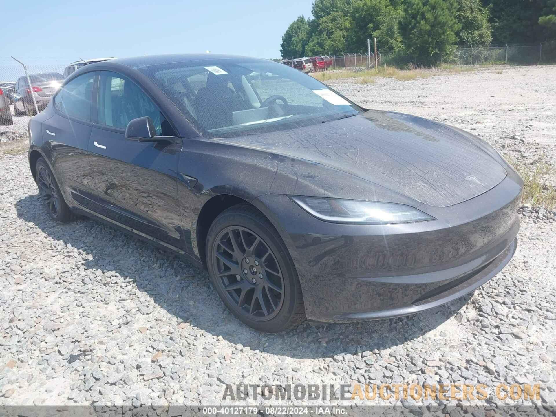 5YJ3E1EB1RF821198 TESLA MODEL 3 2024