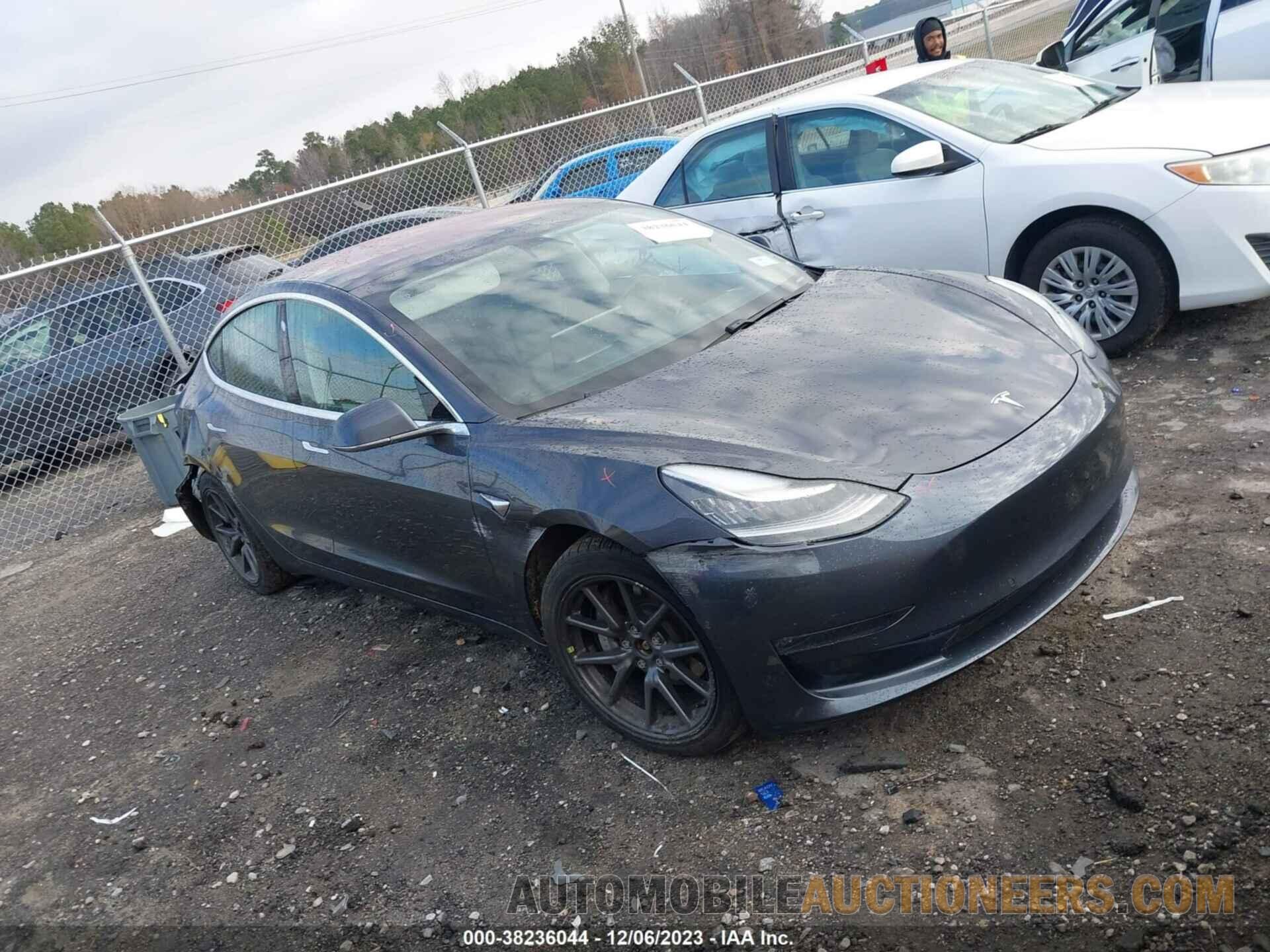 5YJ3E1EB2JF065921 TESLA MODEL 3 2018