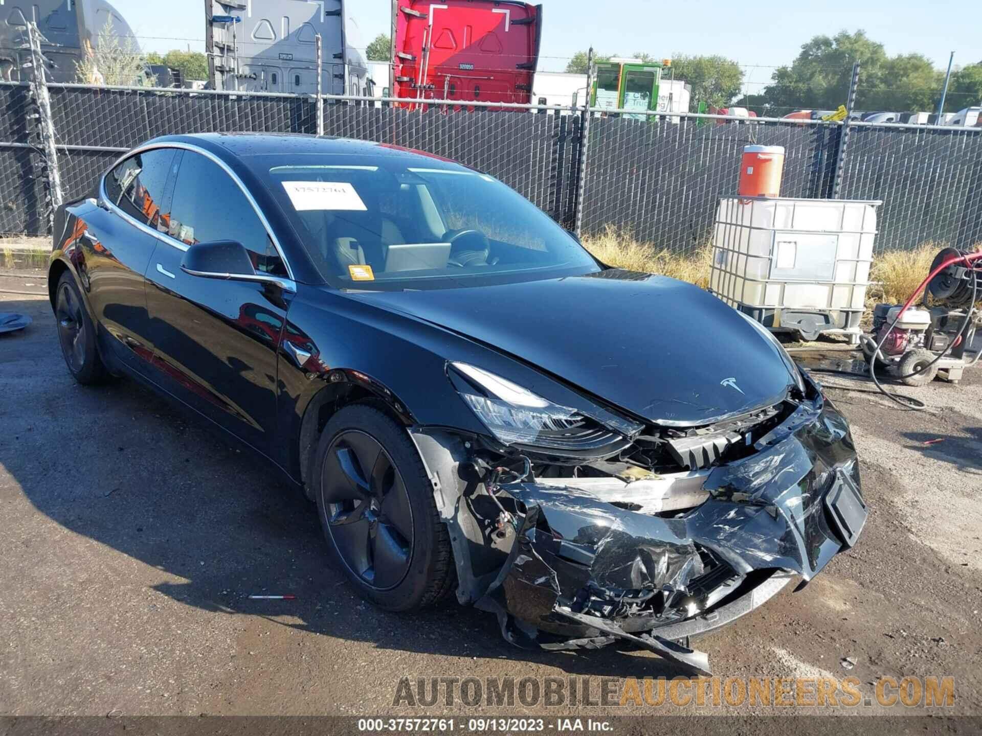 5YJ3E1EB2JF068365 TESLA MODEL 3 2018