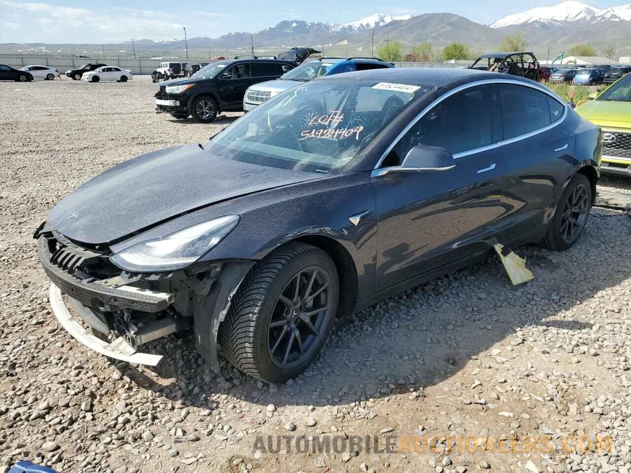 5YJ3E1EB2JF073680 TESLA MODEL 3 2018